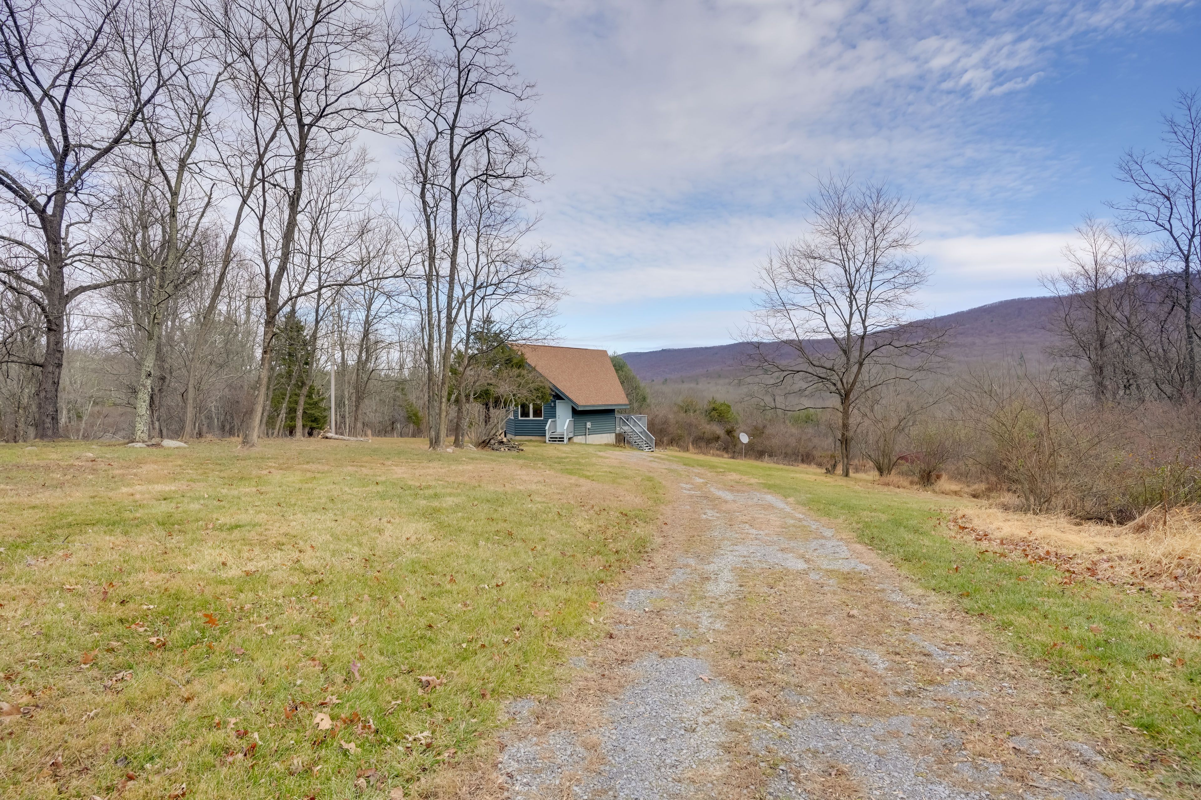 Parking | Driveway (4 Vehicles)