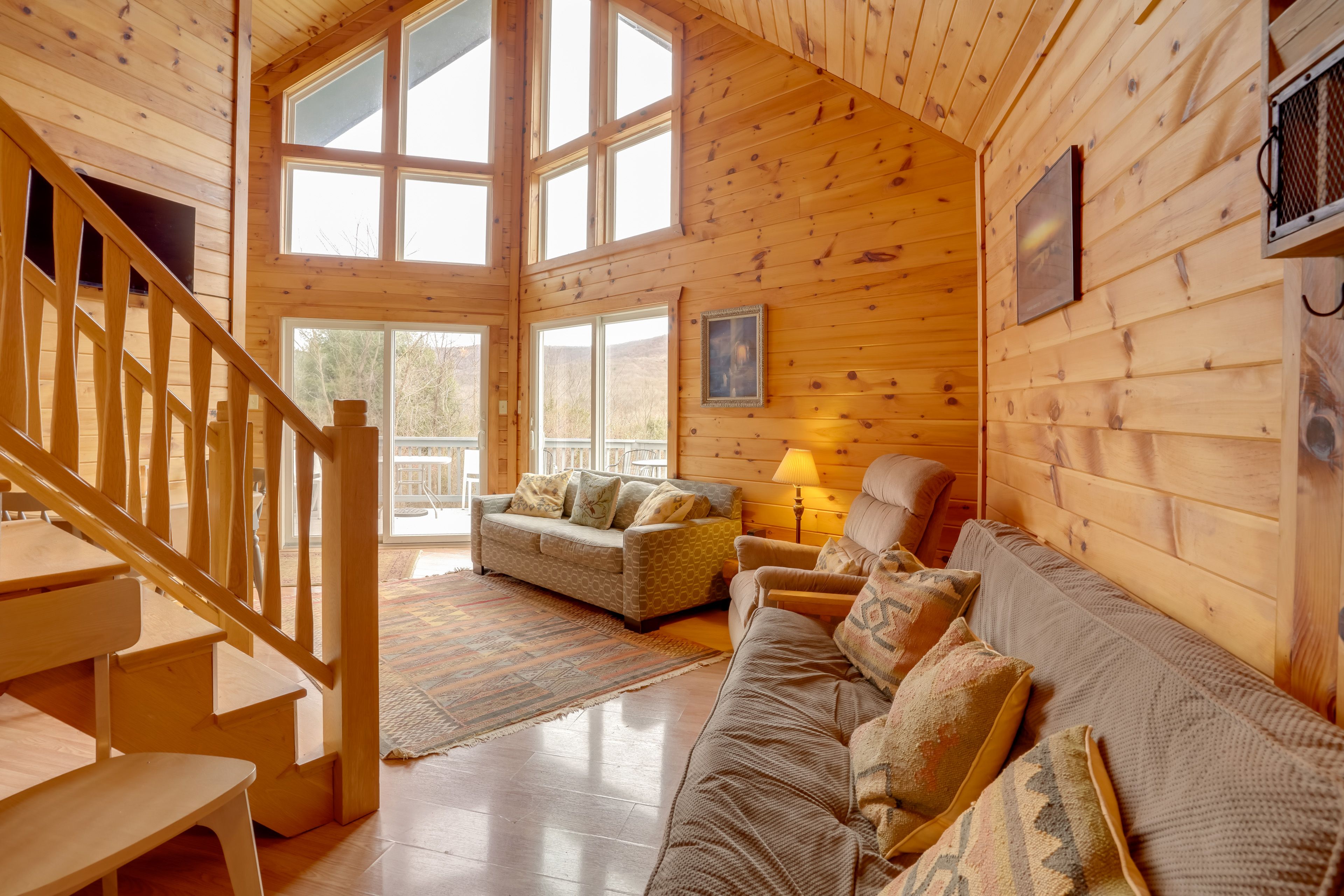 Living Room | 1st Floor | Twin Futon | Free WiFi