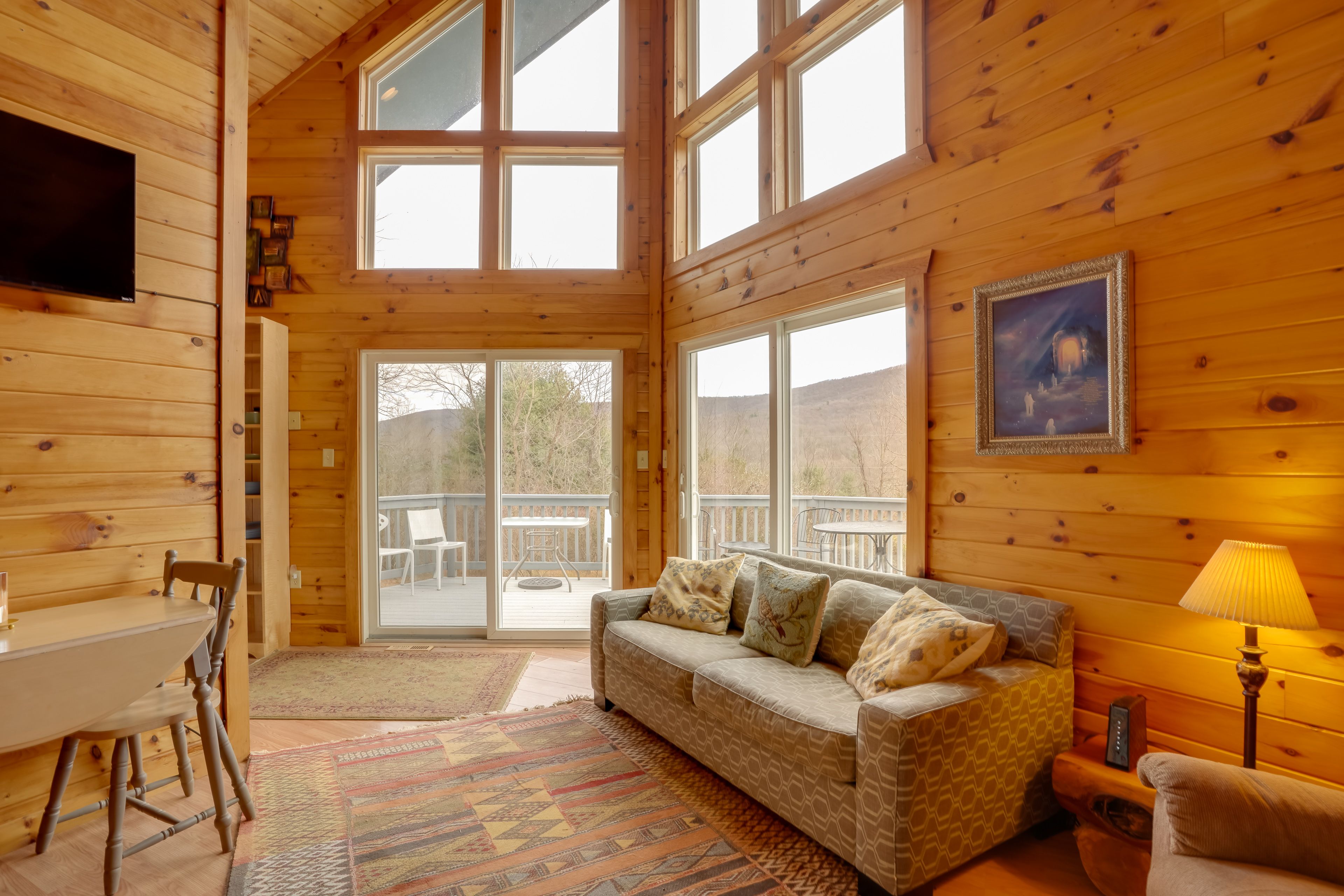 Wardensville Vacation Rental | 2BR | 1BA | 850 Sq Ft | 5 Steps Required