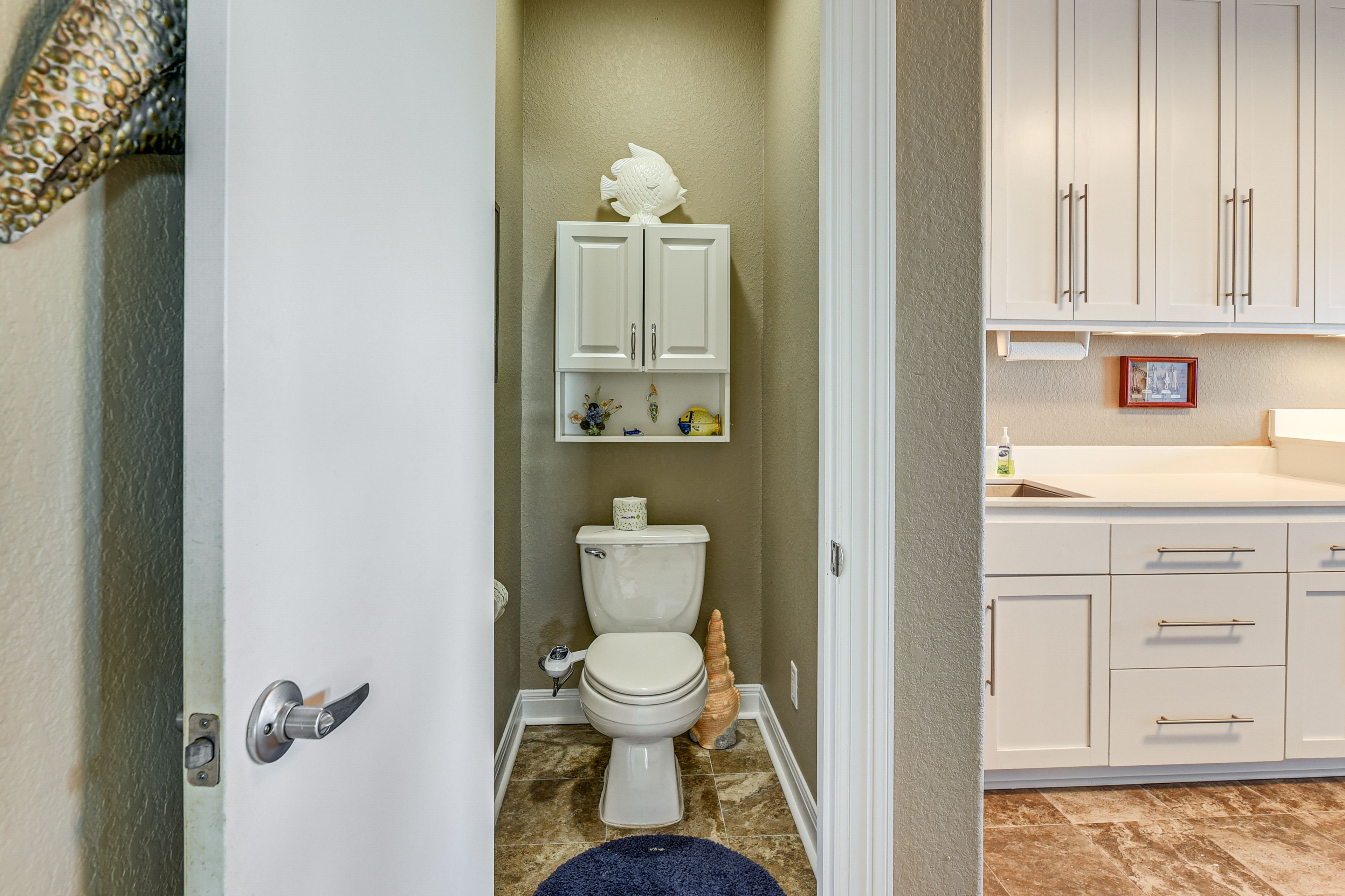 Half Bathroom | Main Level