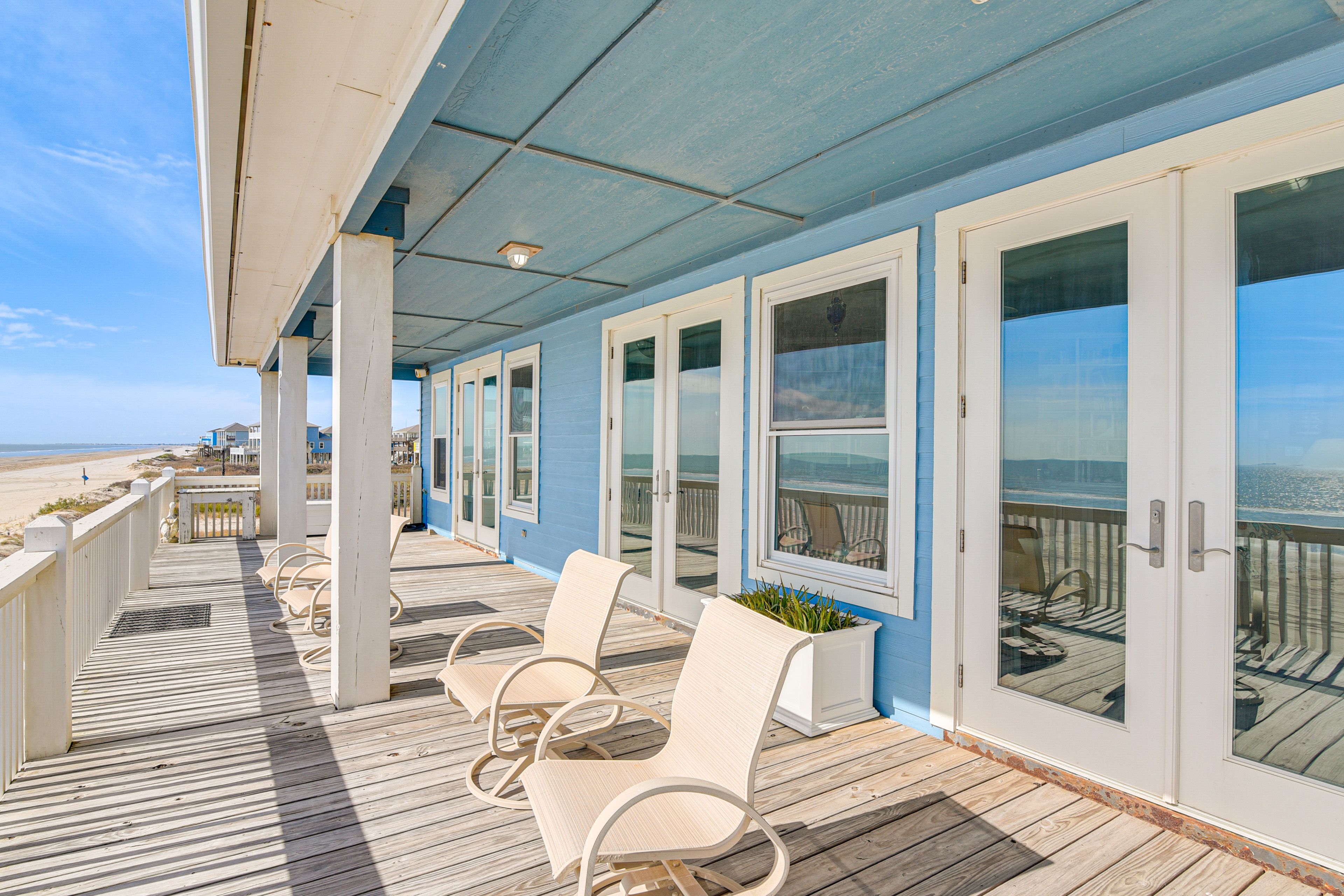 Private Balcony | Outdoor Seating