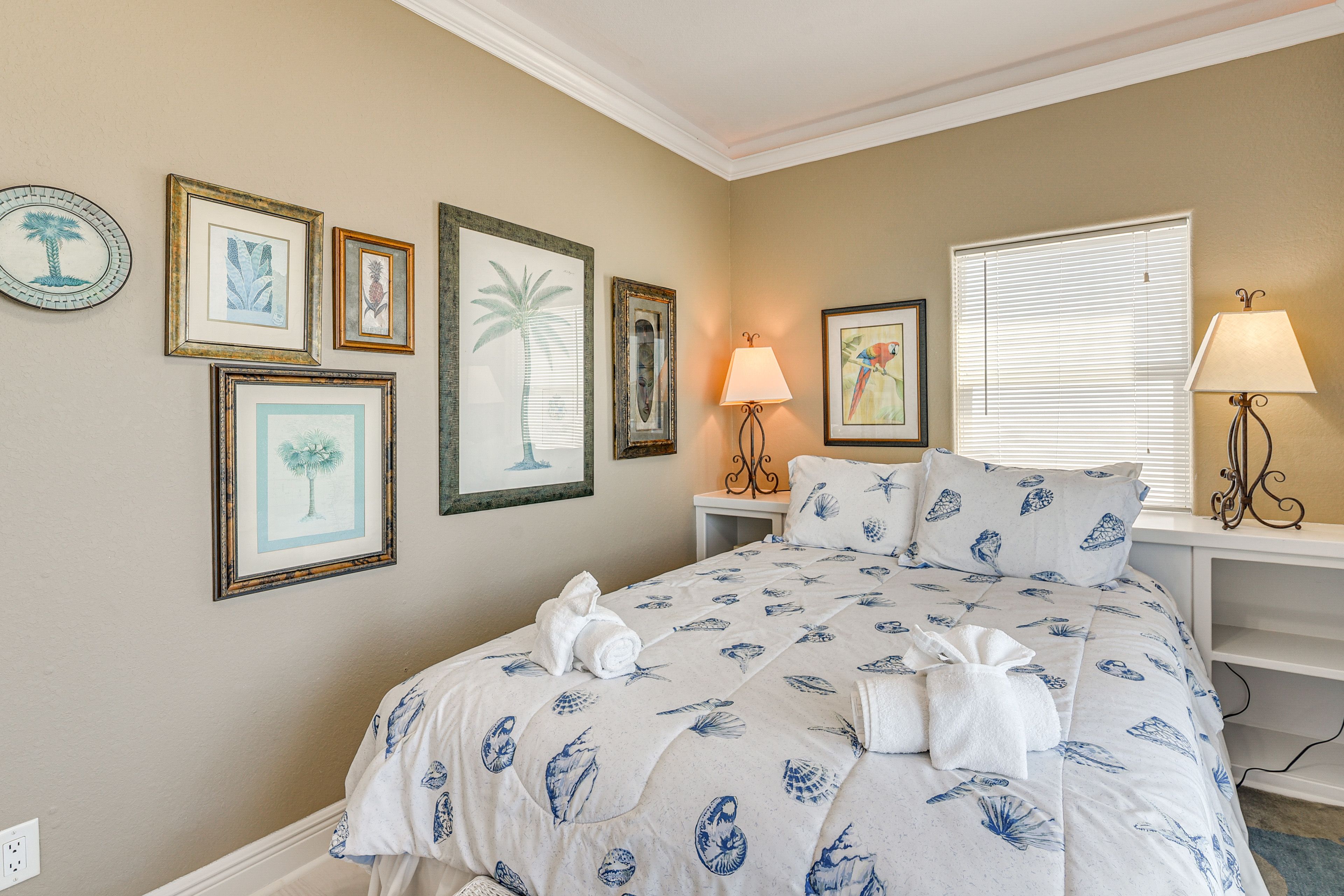 Bedroom 4 | Queen Bed | Twin Sleeper Sofa | Upper Level