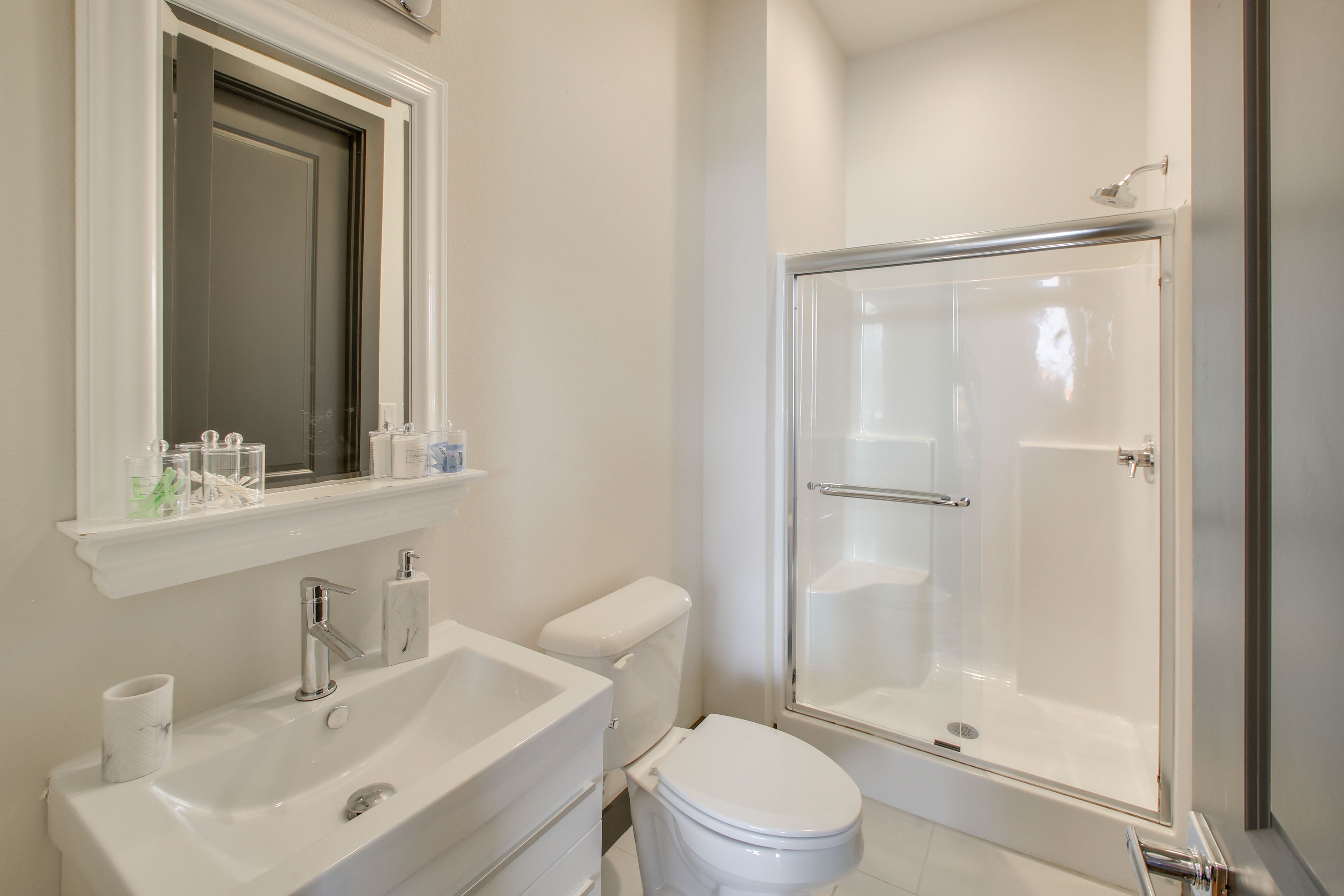 En-Suite Bathroom | 2nd Floor