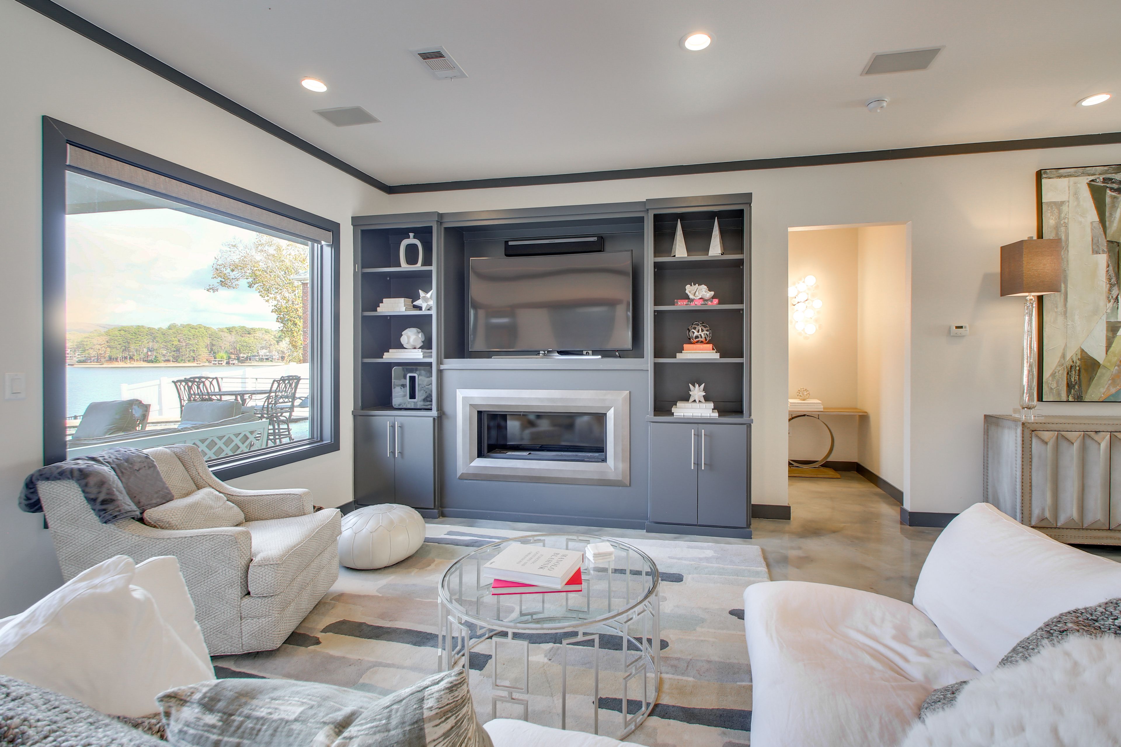 Living Room | Smart TV | Fireplace | 1st Floor