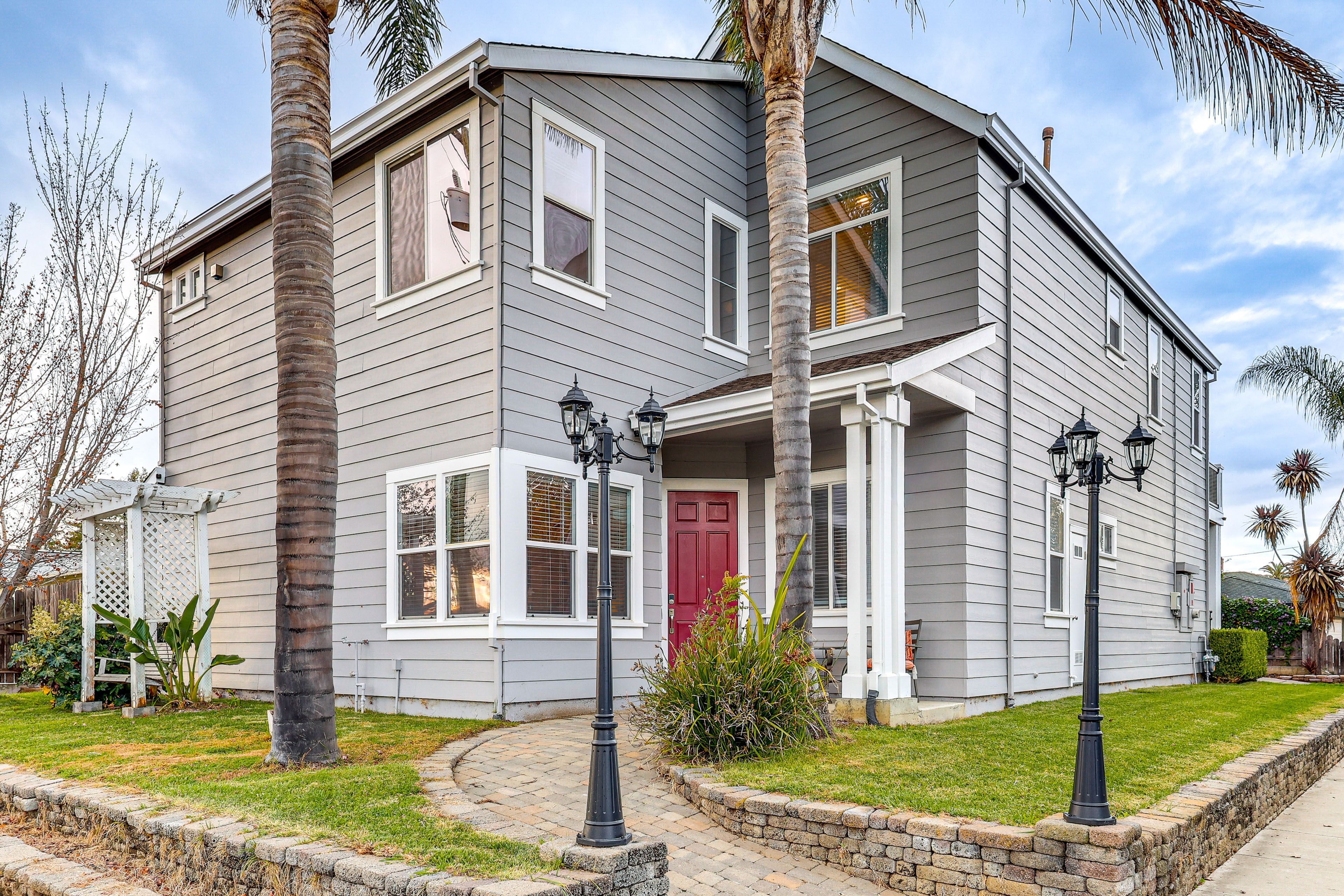 Suisun City Vacation Rental | 5BR | 3BA | 2,900 Sq Ft | 1 Step to Enter