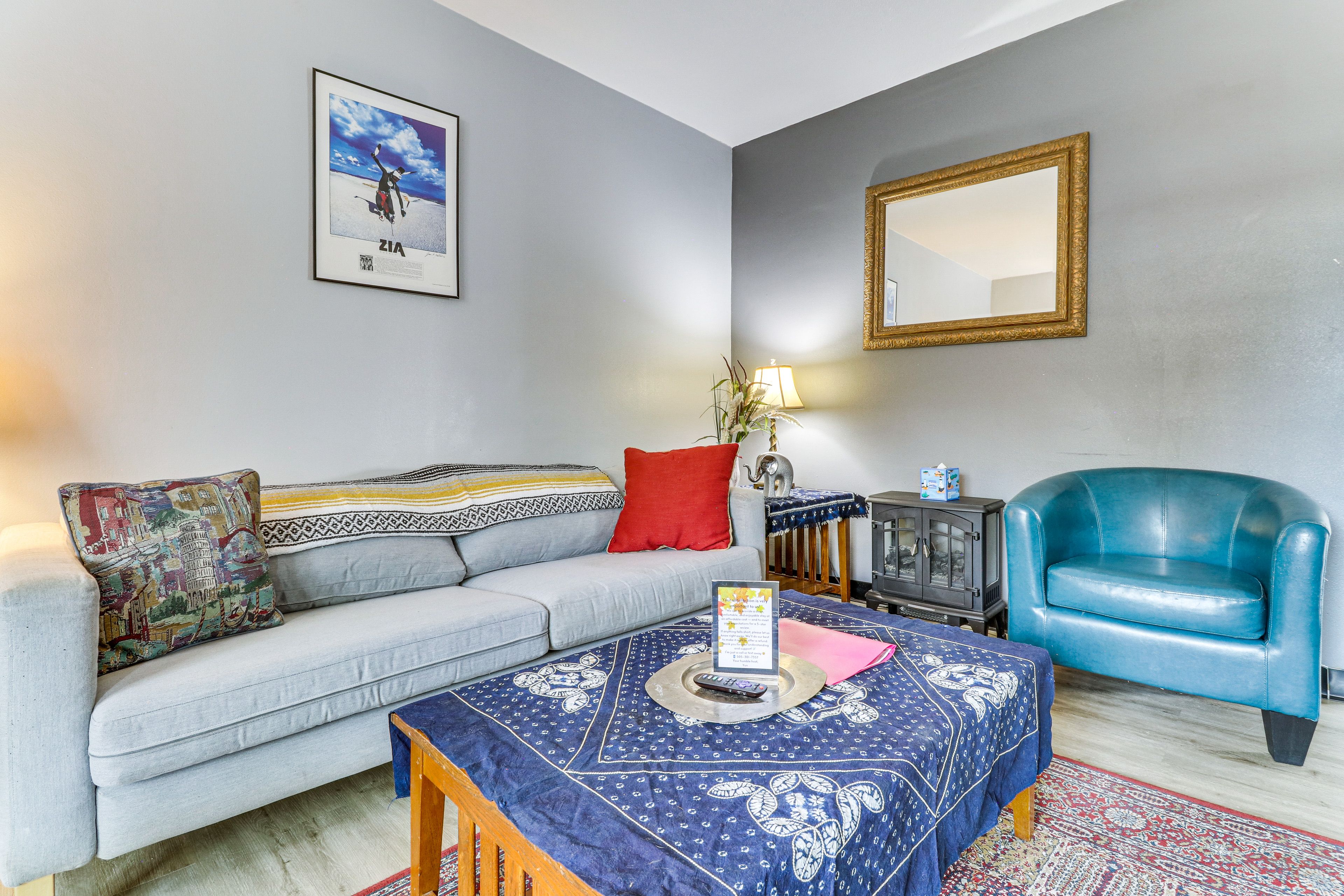 Living Room | Free WiFi | Smart TV