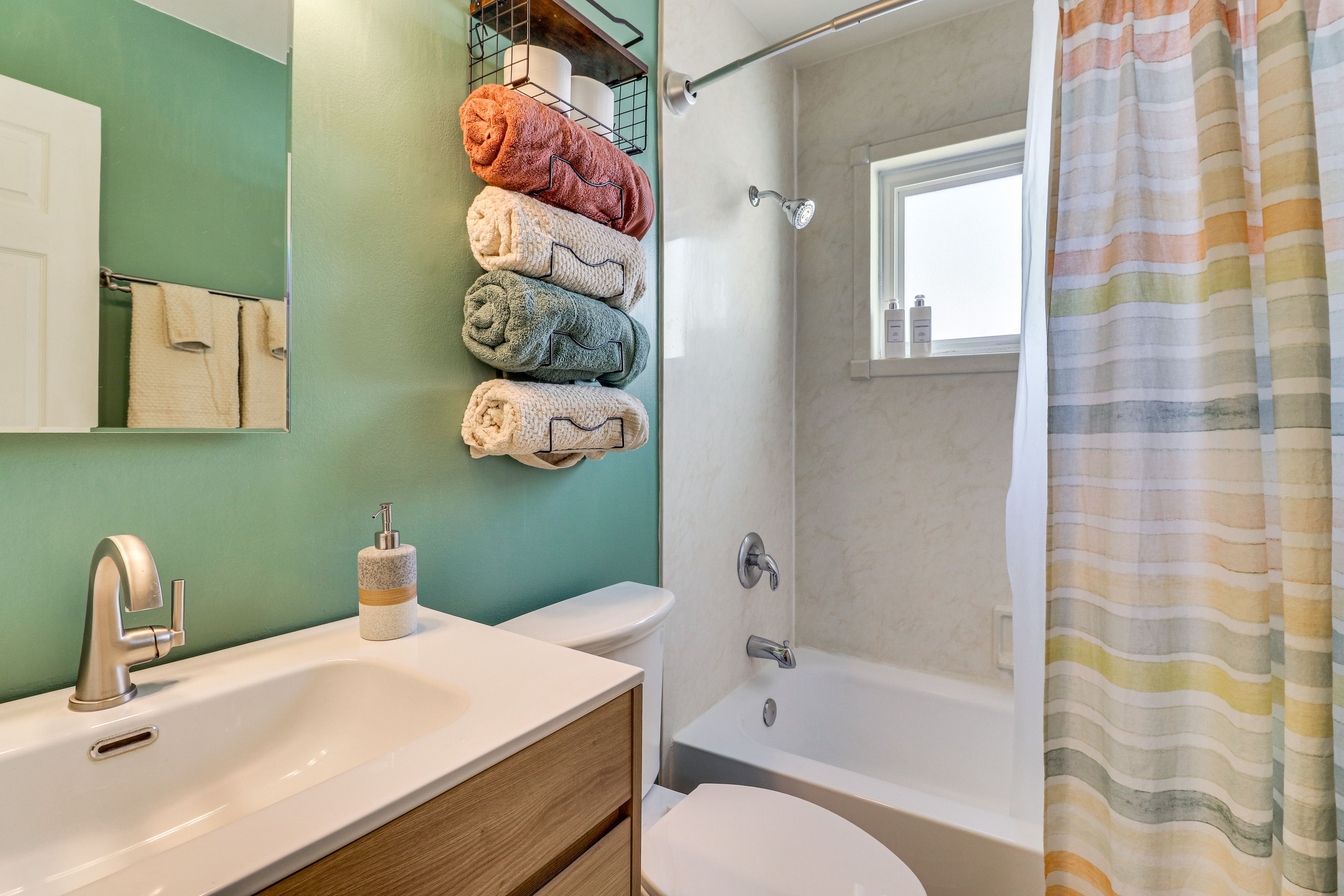 Bathroom | Towels Provided