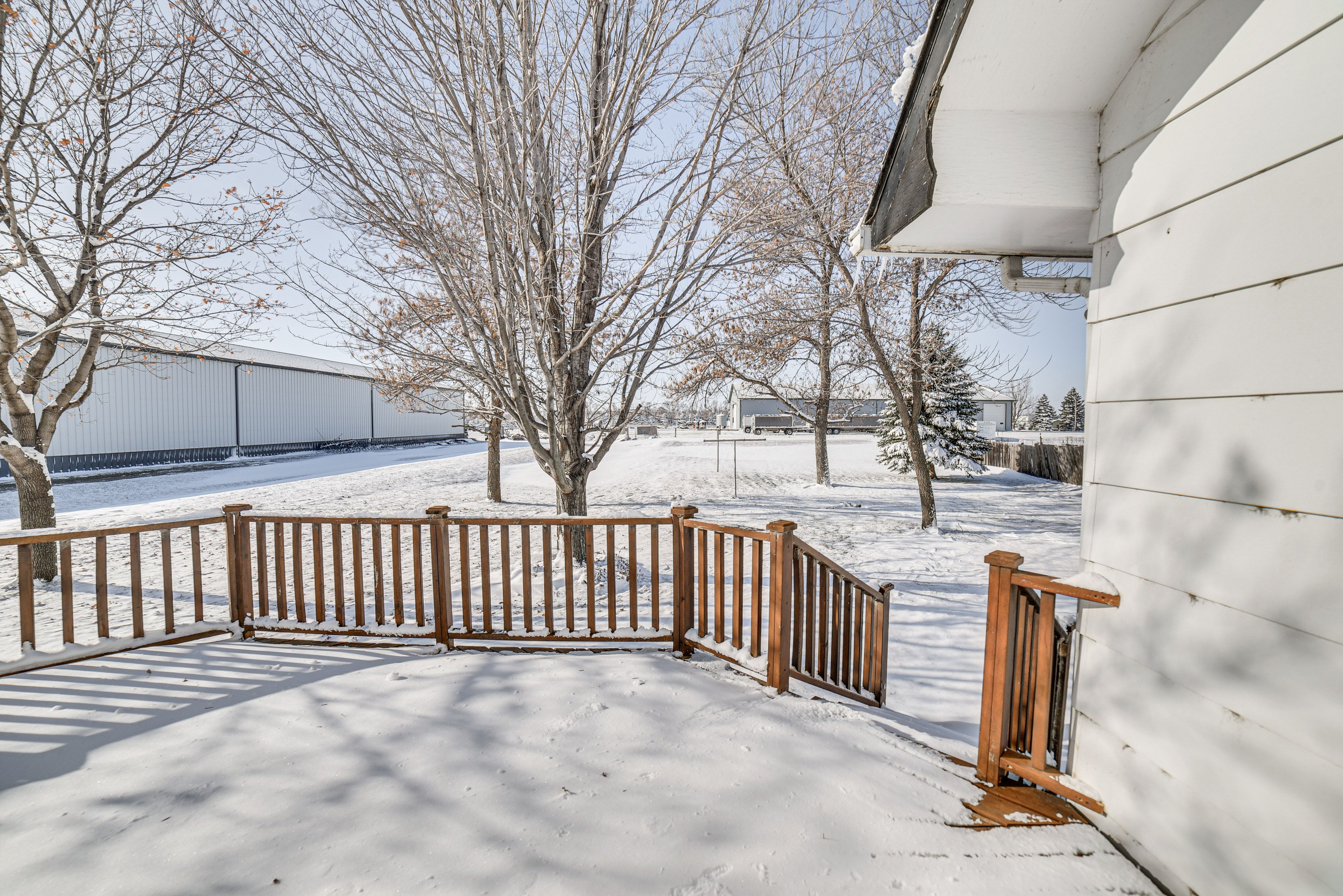 Deck | Spacious Yard