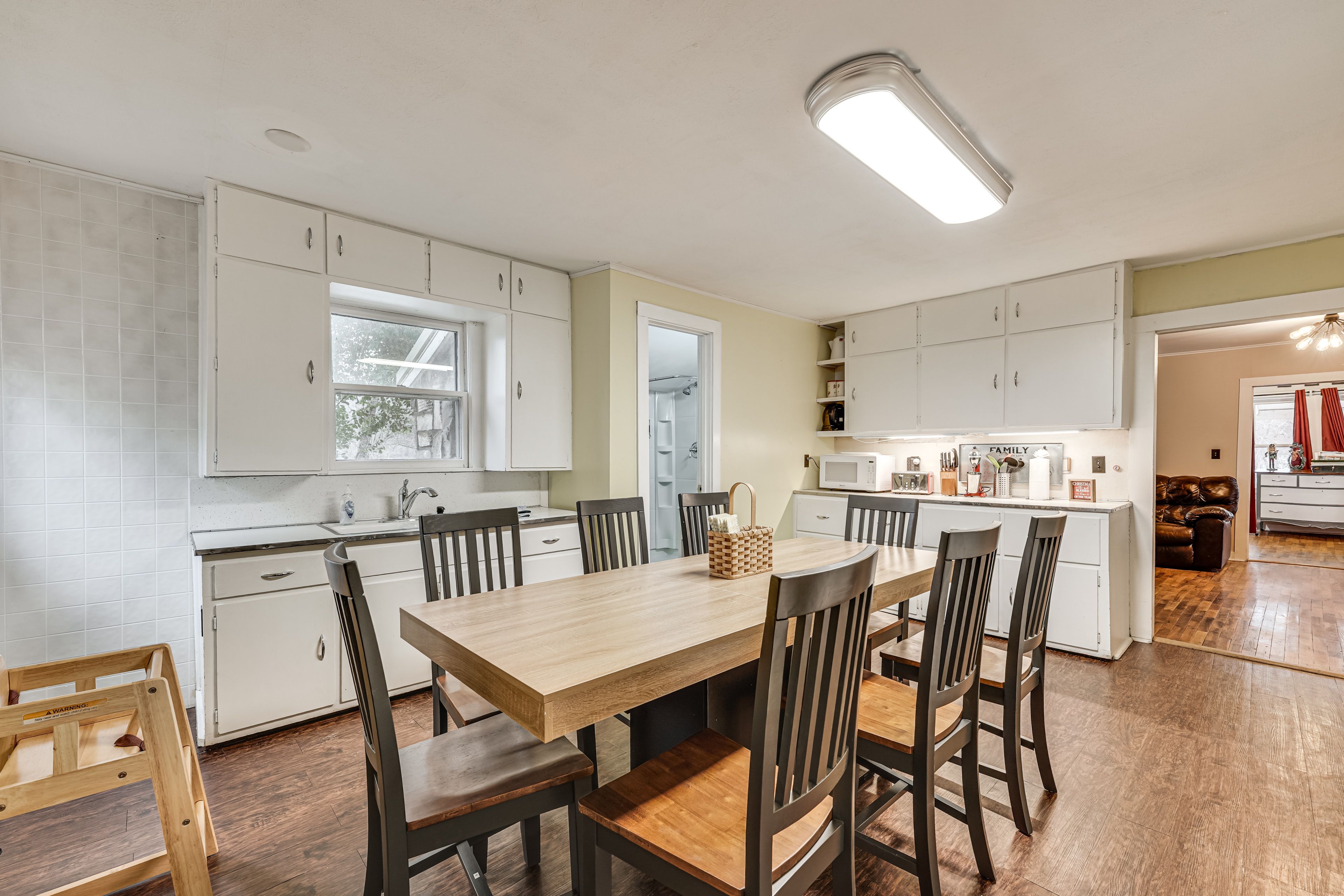 Dining Area | Dishware/Flatware Provided | Main Level