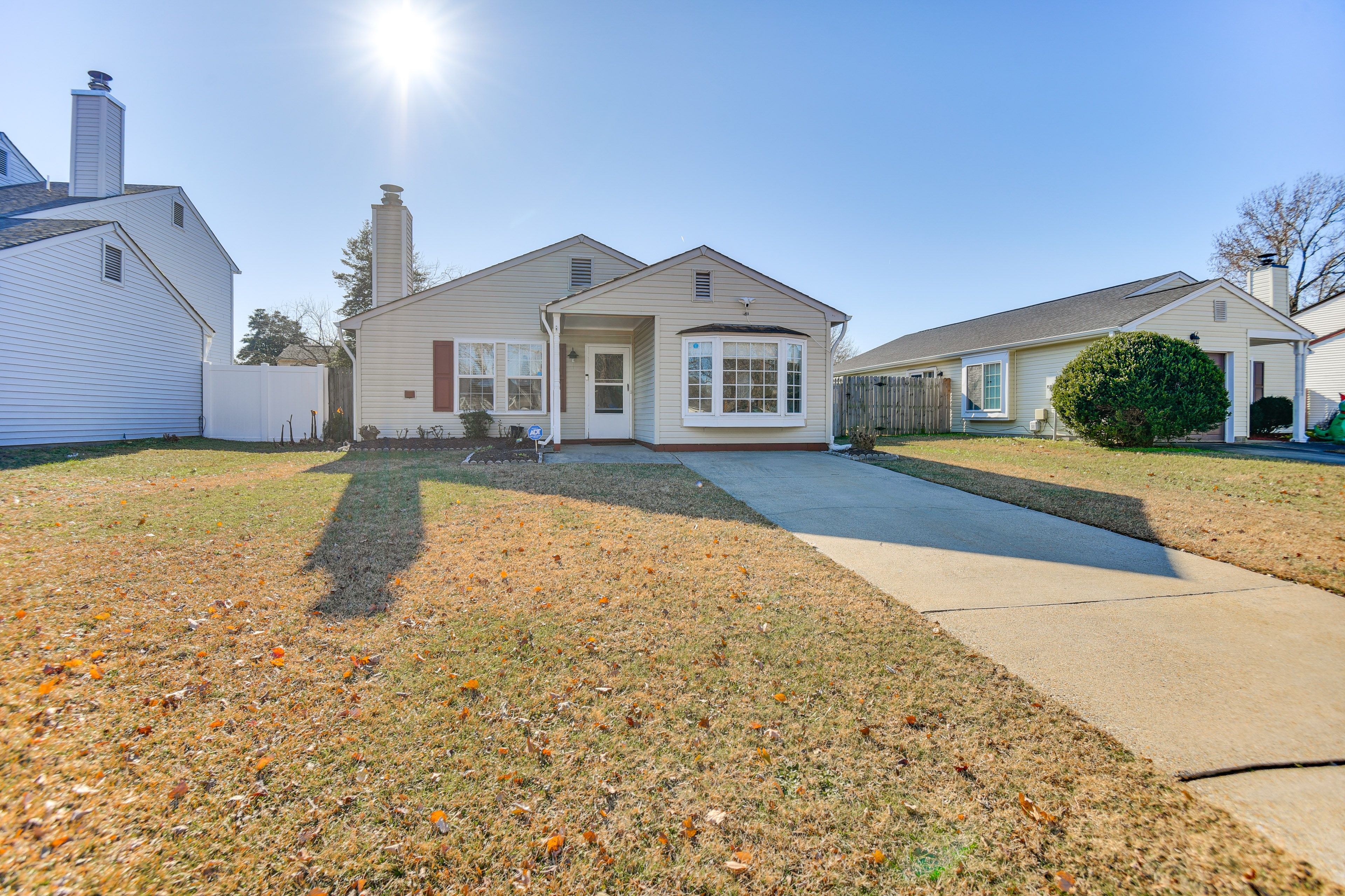 Parking | Driveway (2 Vehicles)