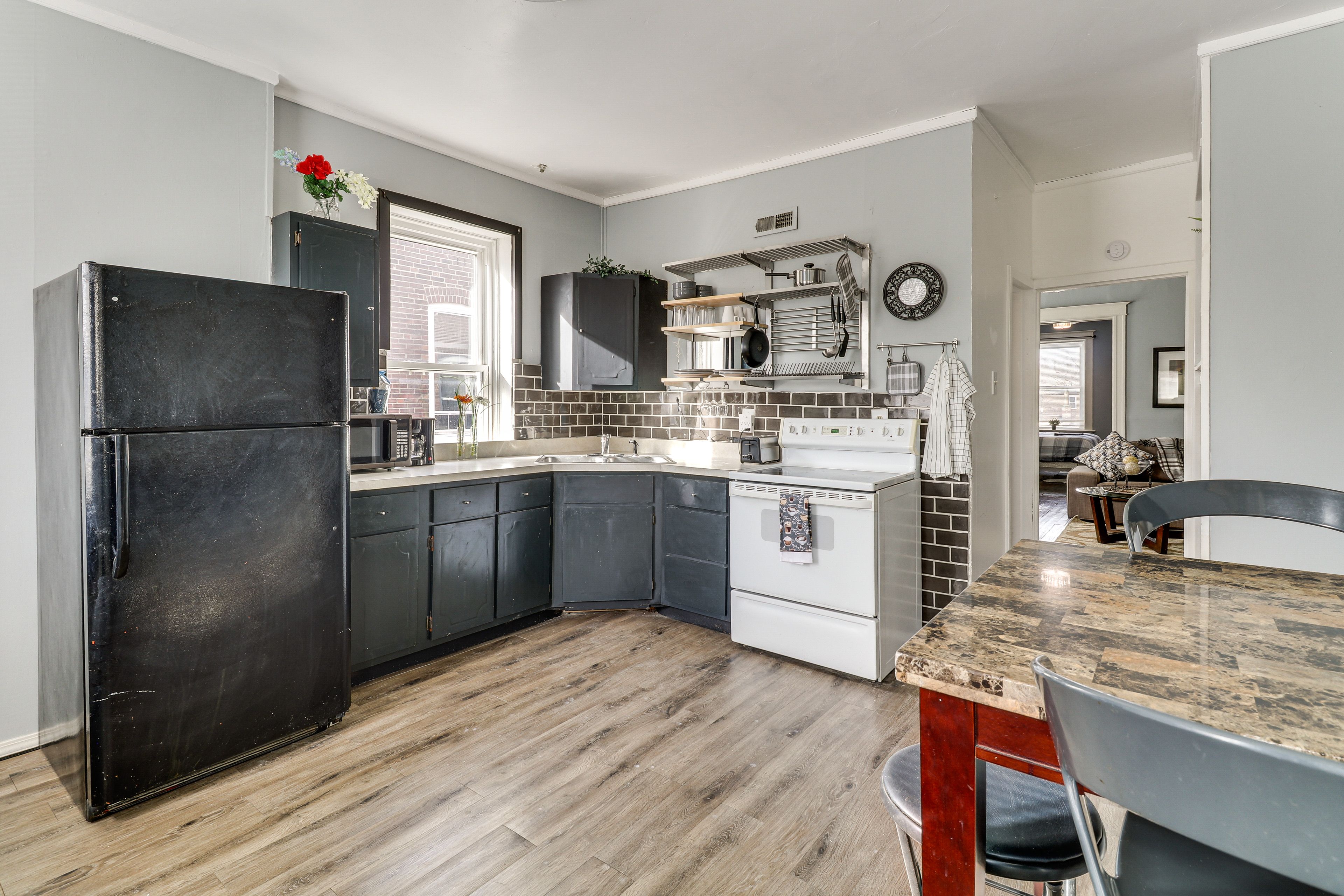 Property Interior | Single-Story Unit | Free WiFi