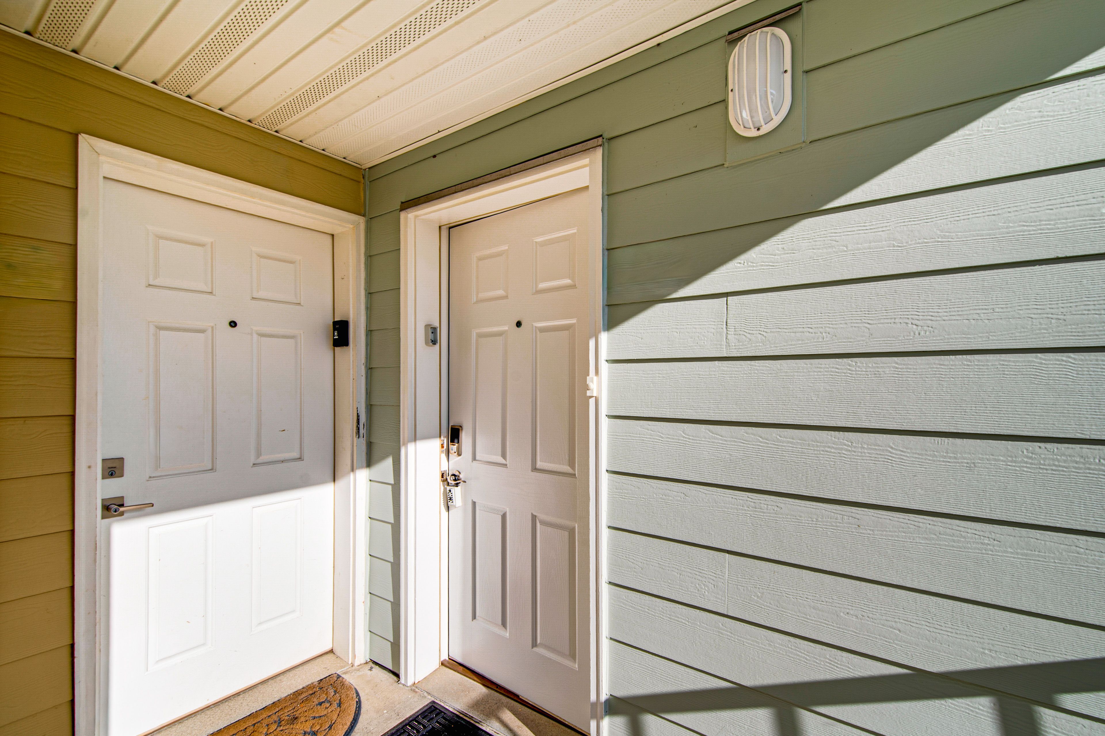 Entry | Keyless | 2nd Floor | Elevator Access