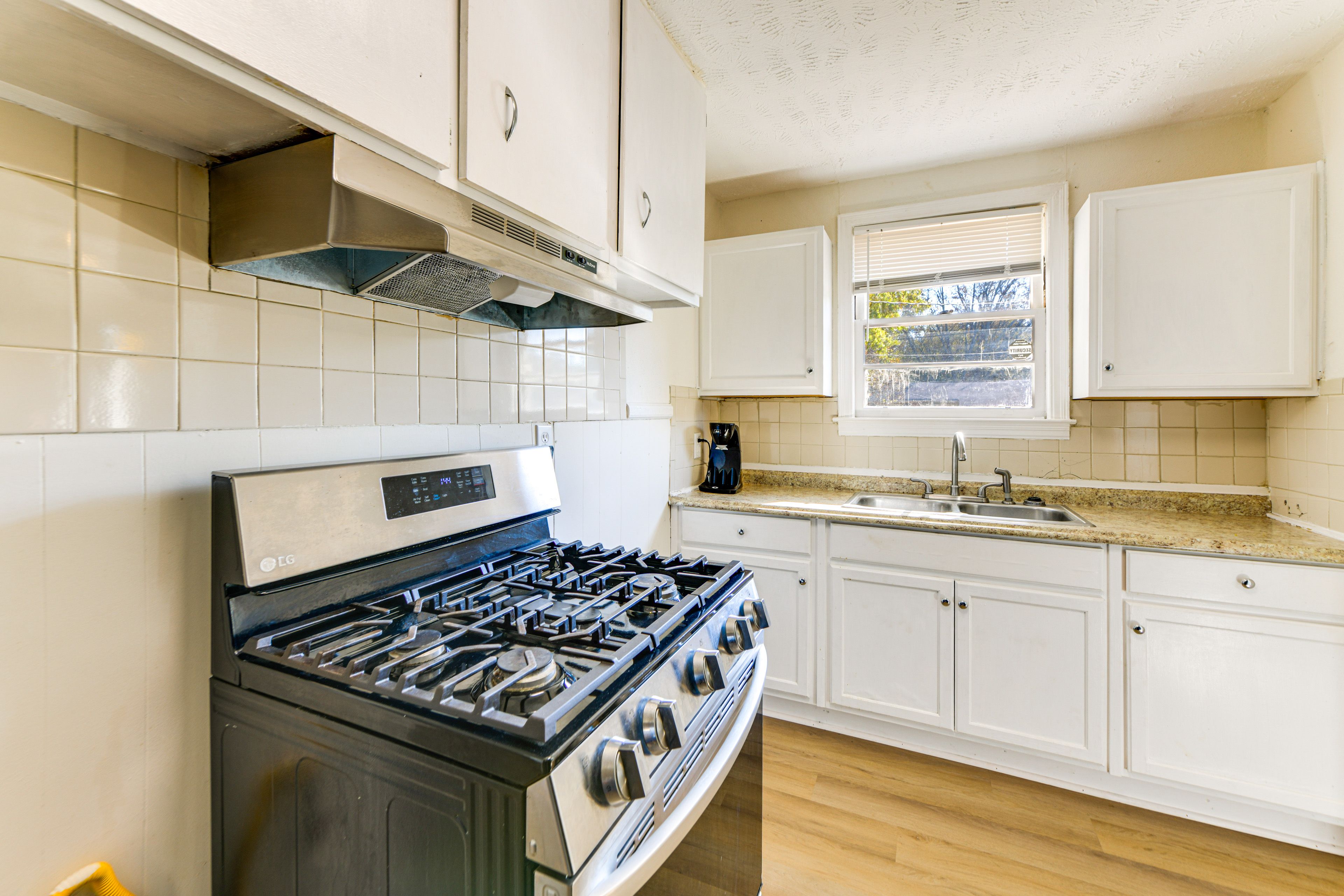 Kitchen | Cooking Basics | Single-Cup Drip Coffee Maker (Starter Coffee)