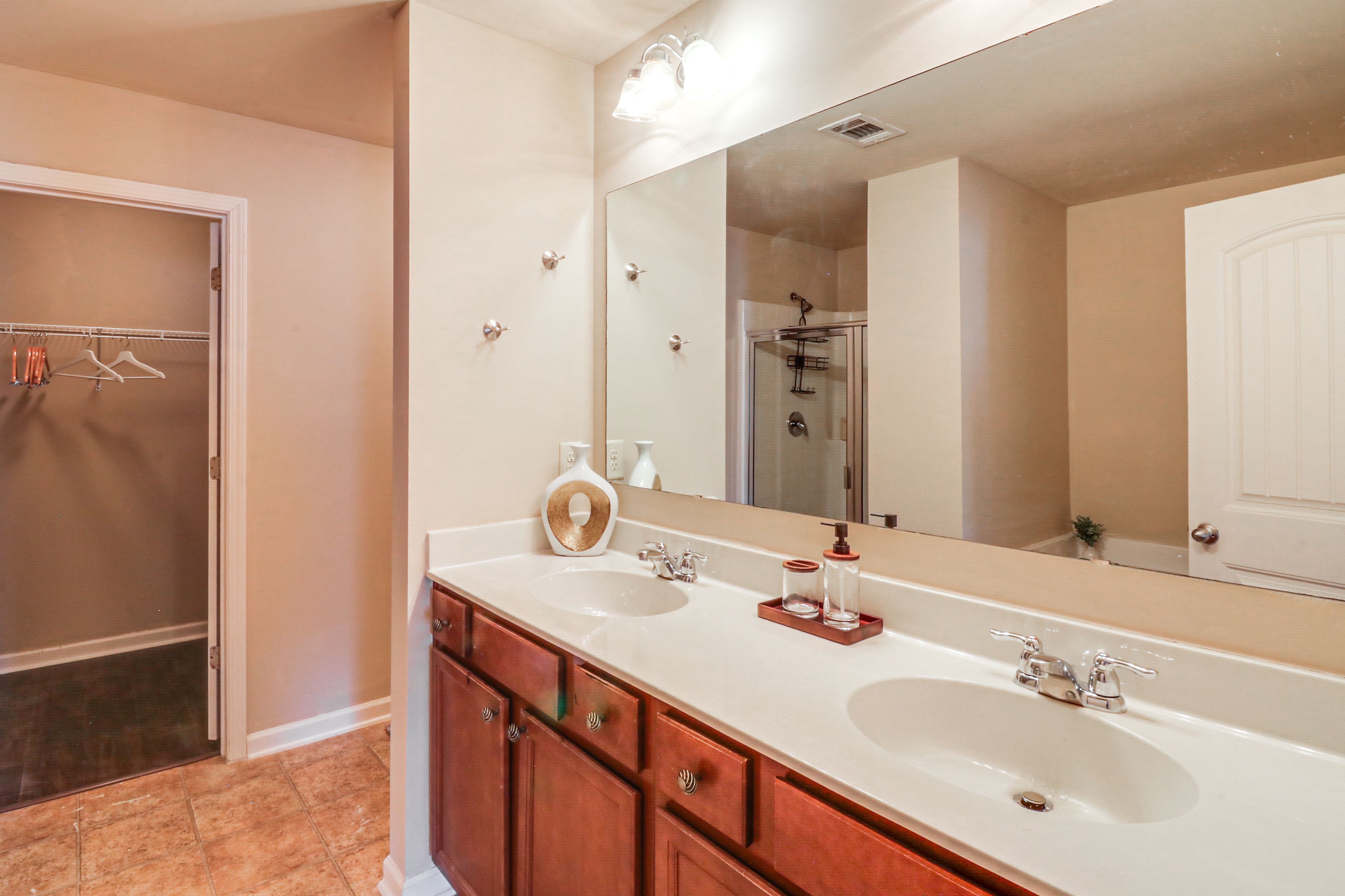 En-Suite Bathroom | 2nd Floor | Towels Provided