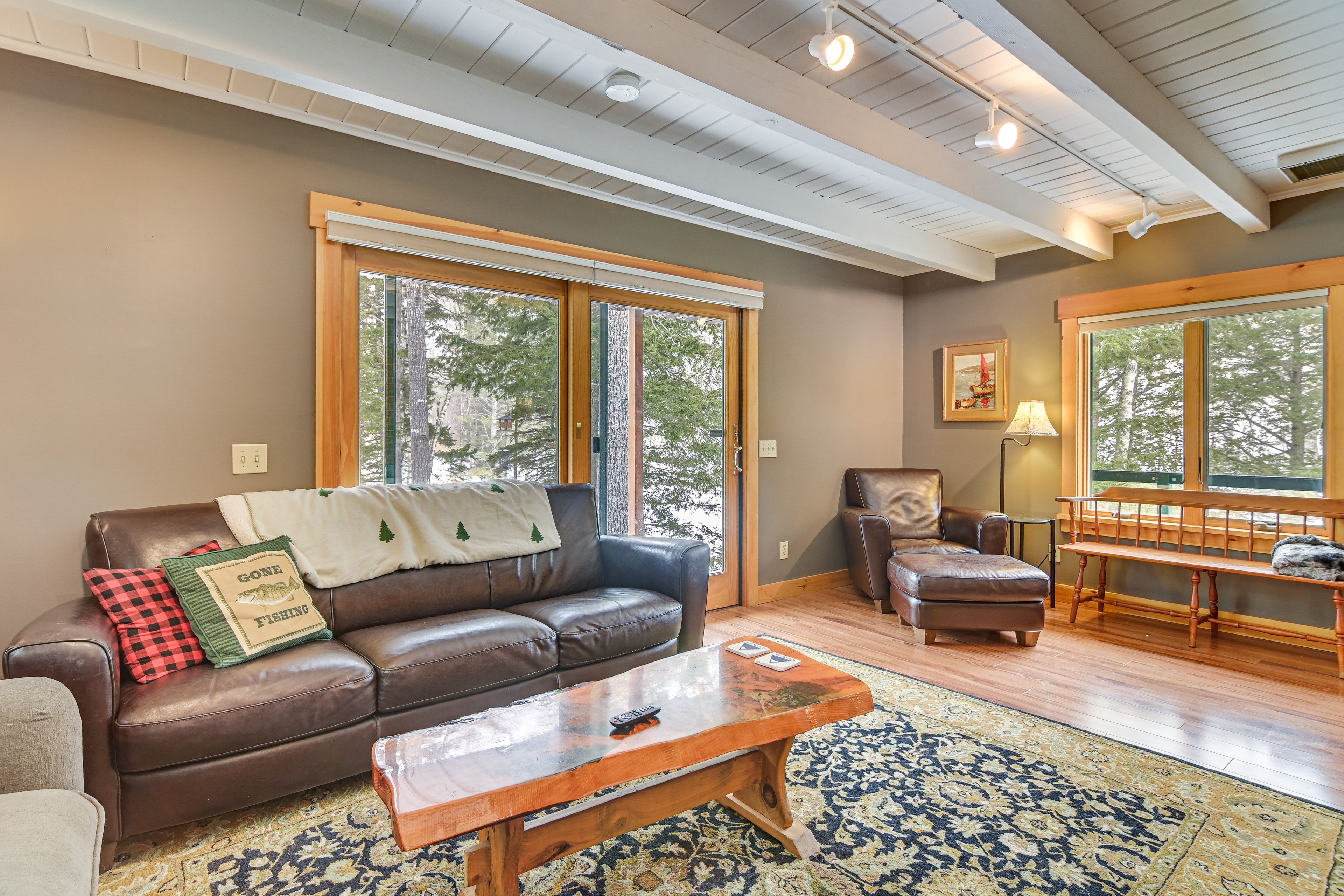 Living Room | Queen Sleeper Sofa | 1st Floor