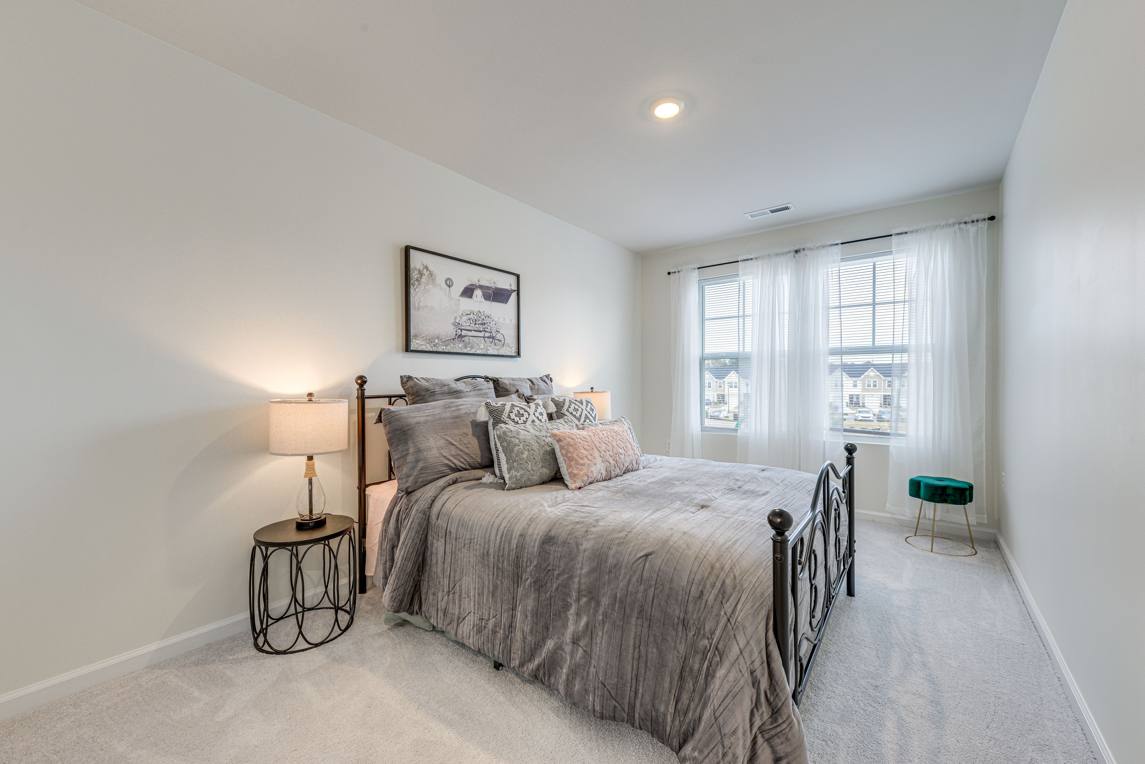 Bedroom 2 | 2nd Floor | Queen Bed