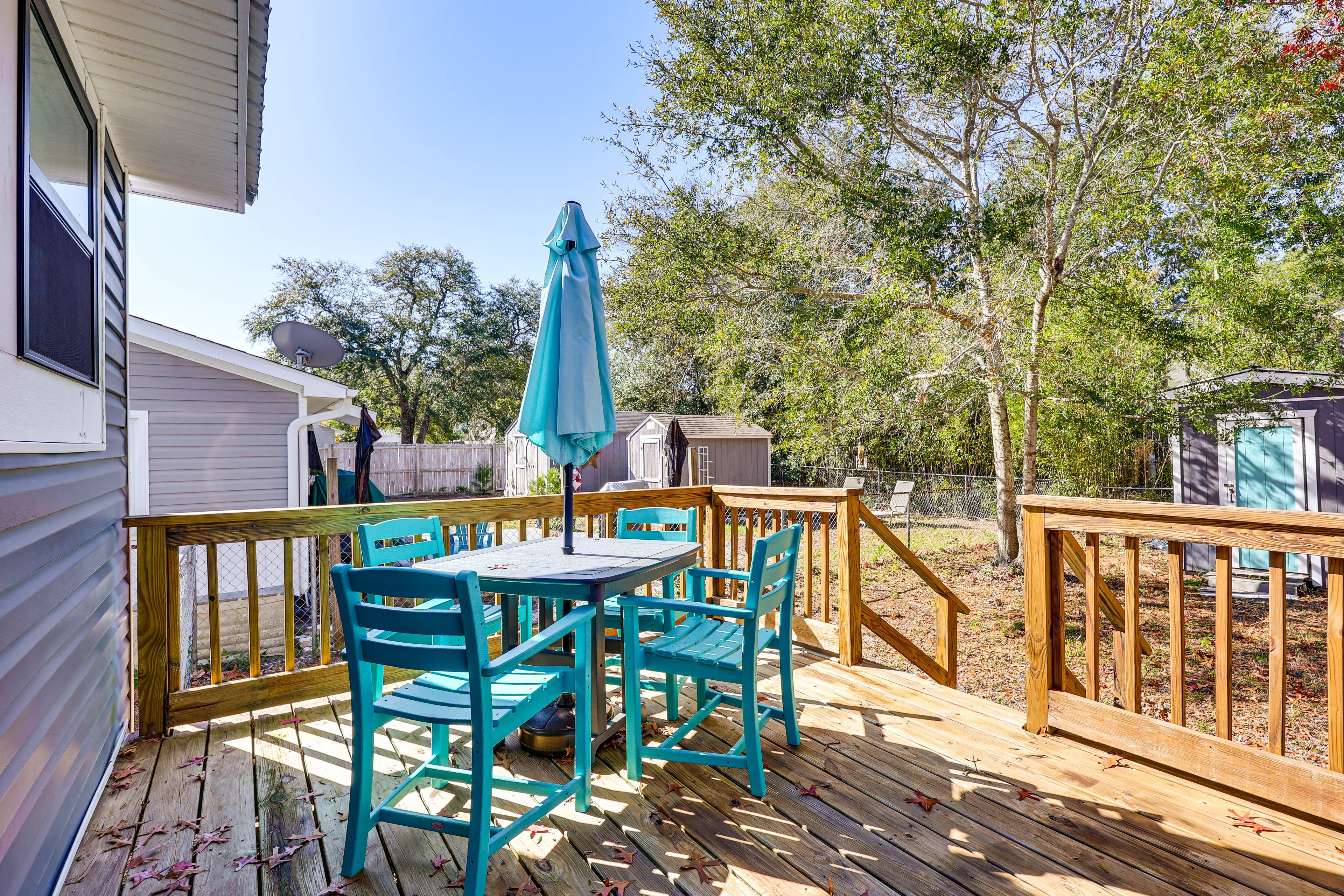Deck | Grill | Dining Area