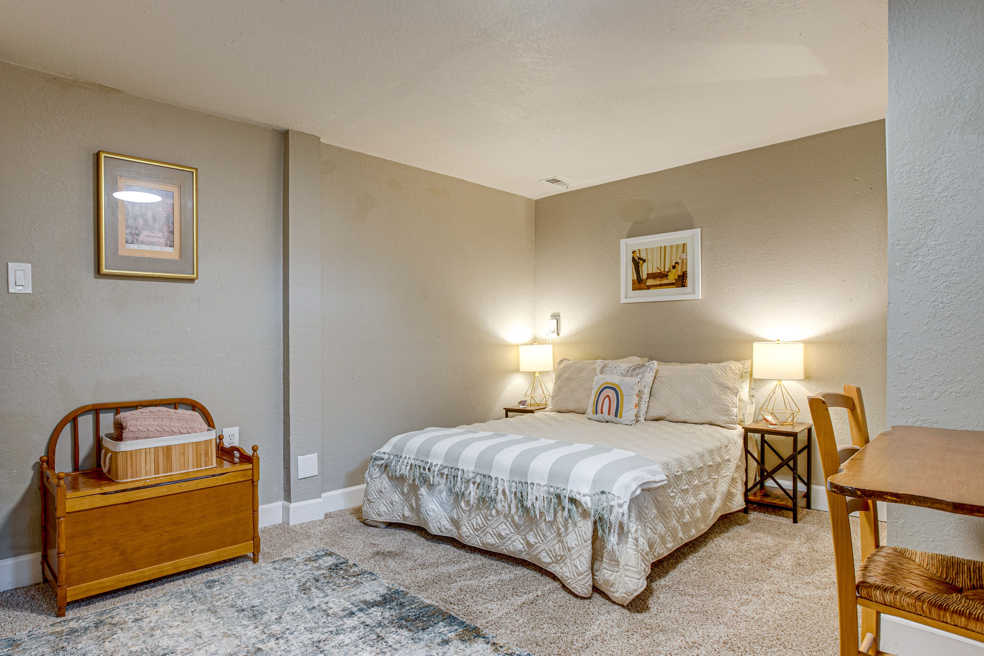 Bedroom 3 | Lower Level | Queen Bed | Smart TV