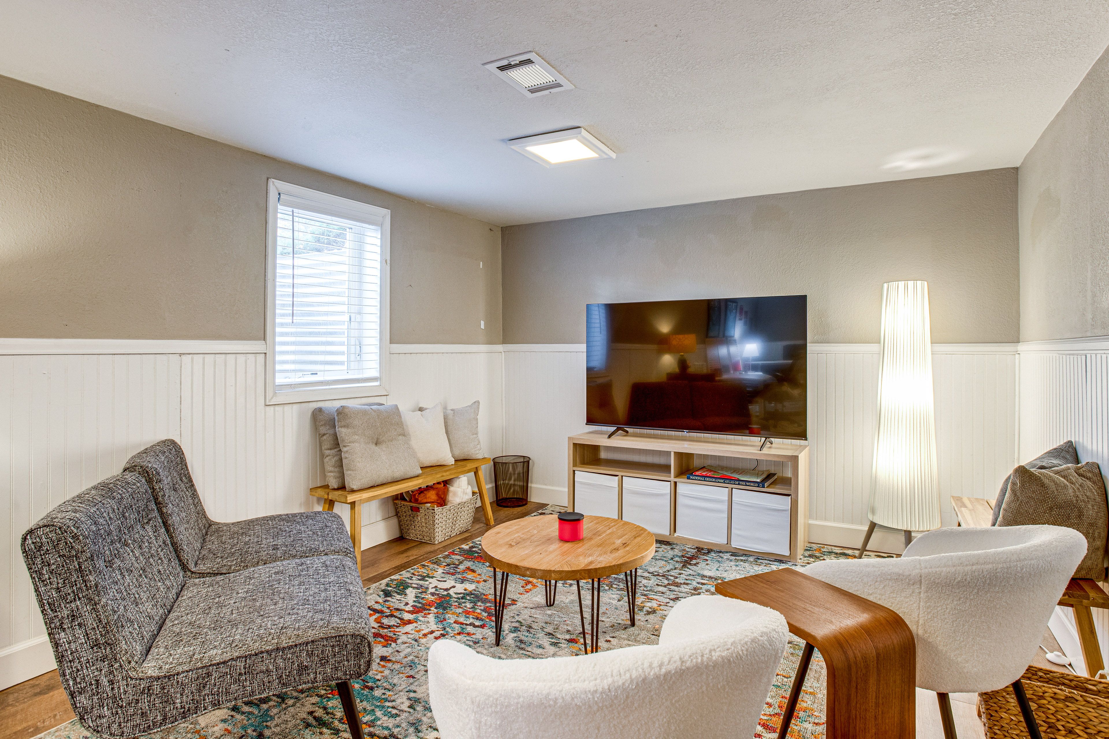 Seating Area | Lower Level | Smart TV