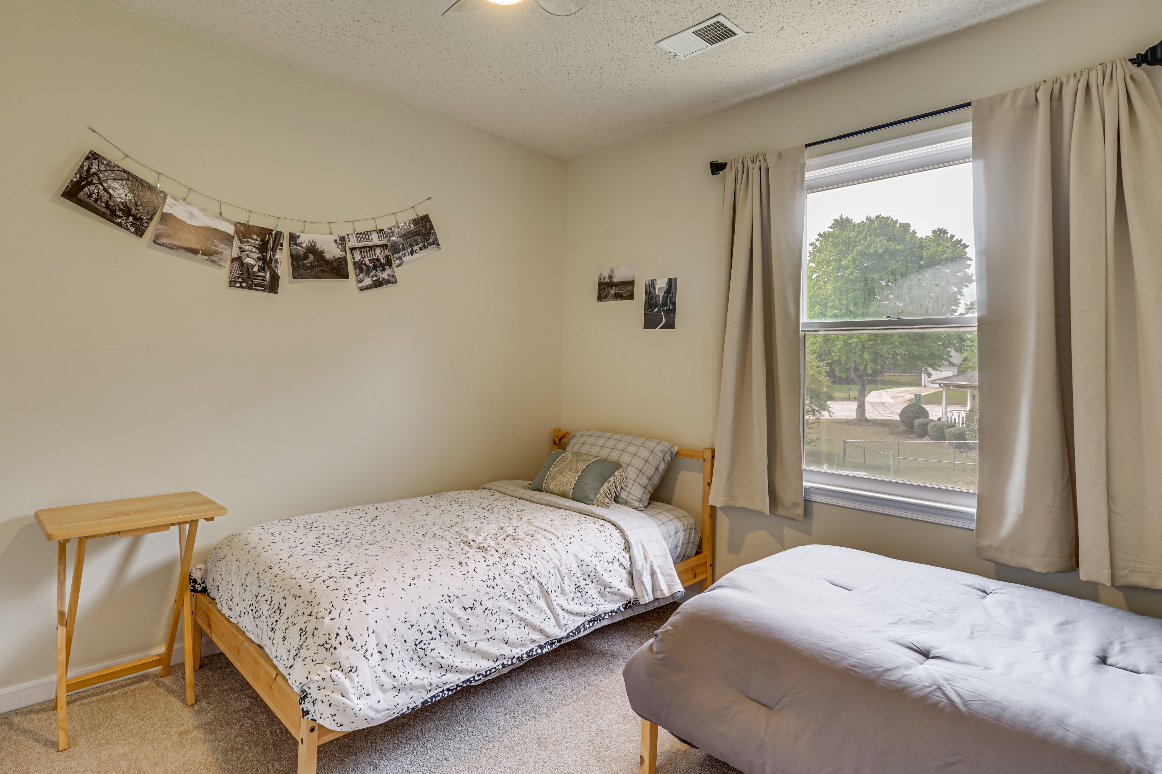Bedroom 3 | 2nd Floor | 2 Twin Beds