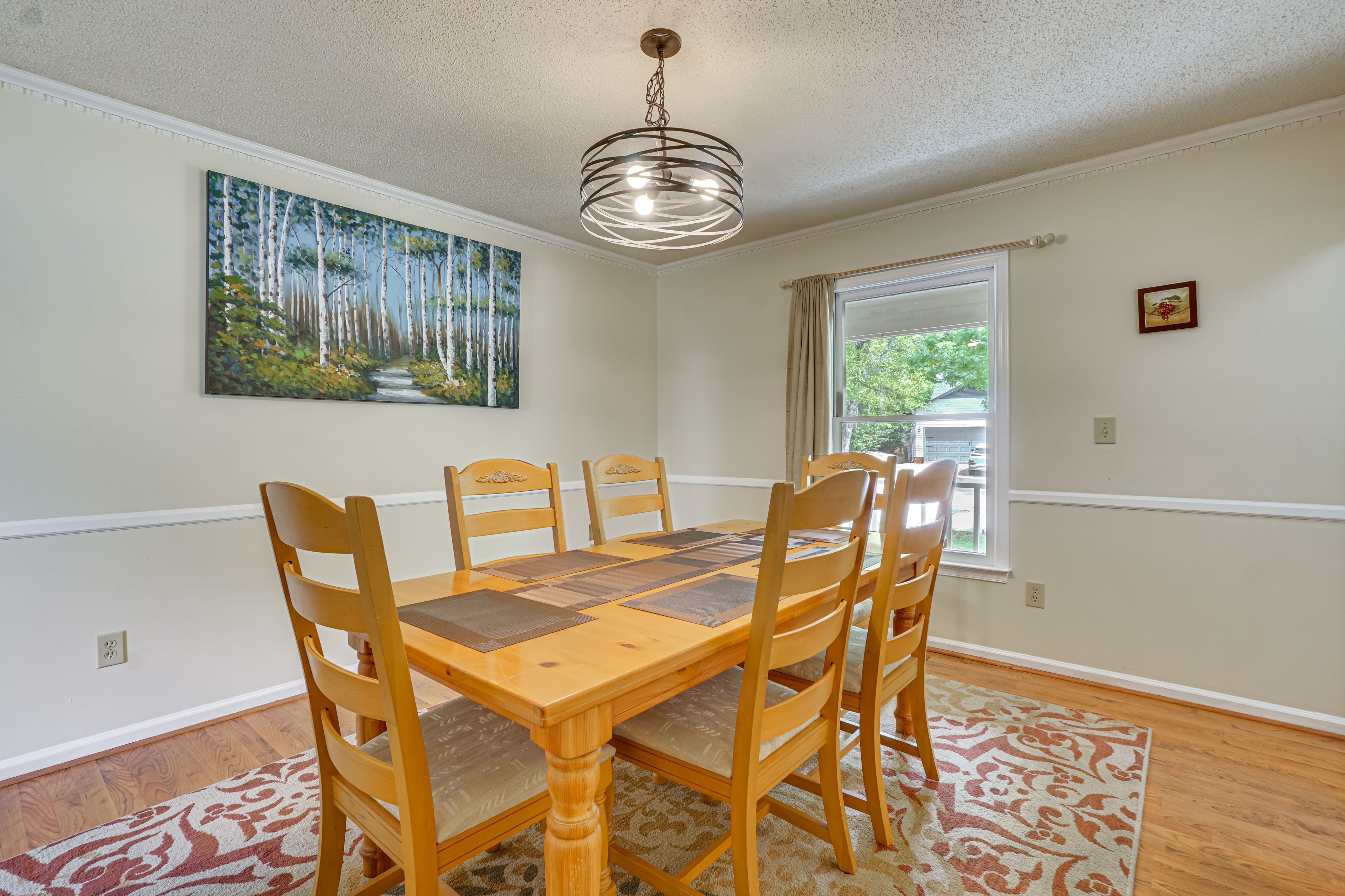 Dining Area | 1st Floor