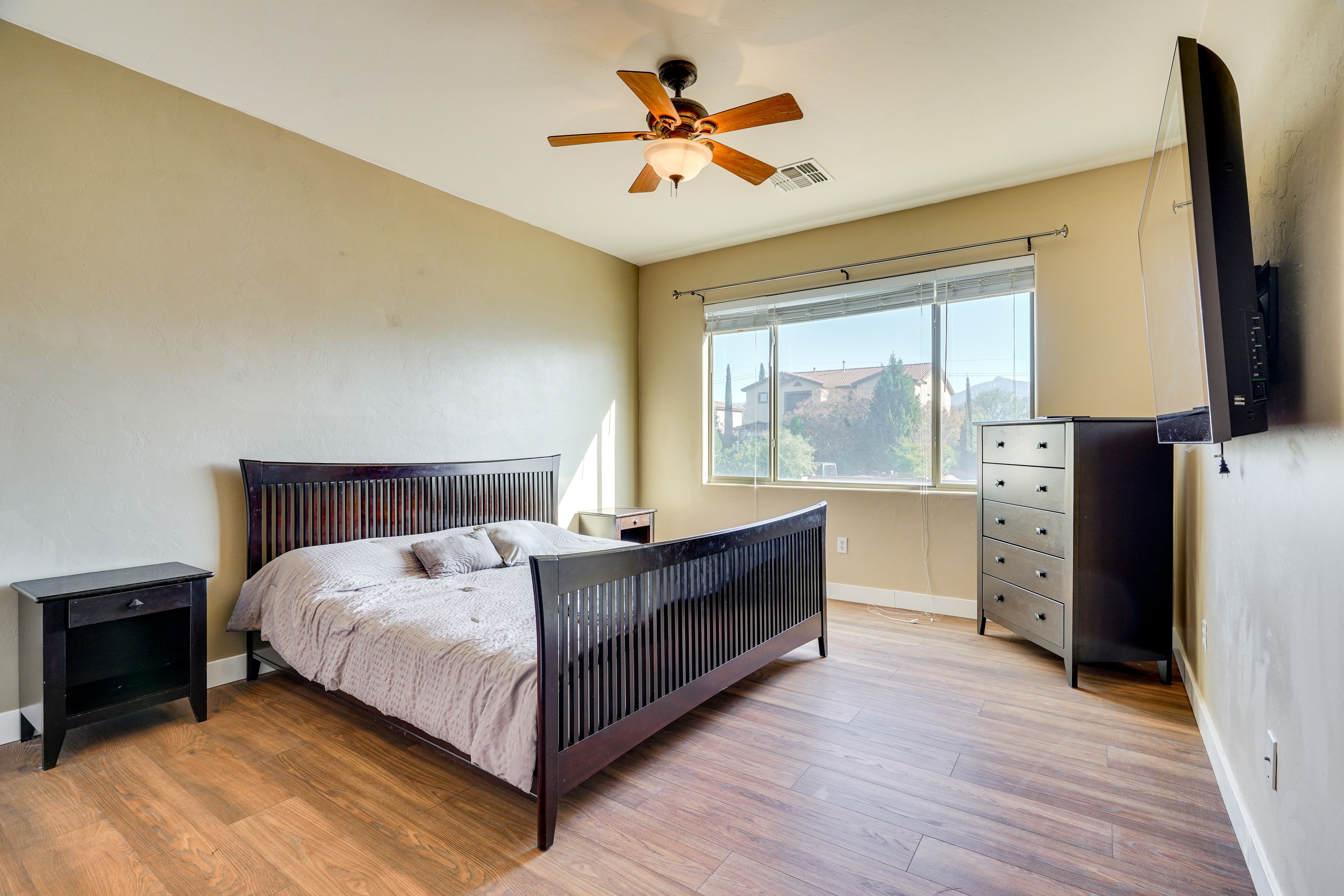 Bedroom 1 | King Bed | 2nd Floor