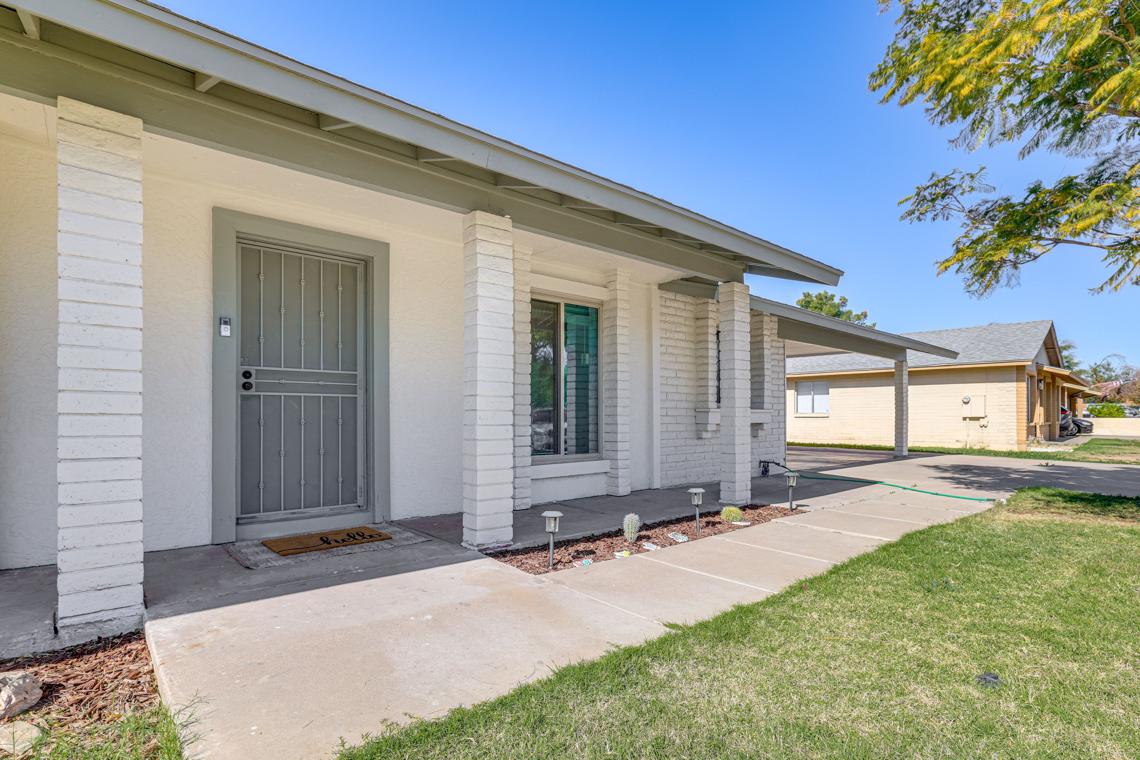 Parking | Carport (2 Vehicles) | Driveway (2 Vehicles)