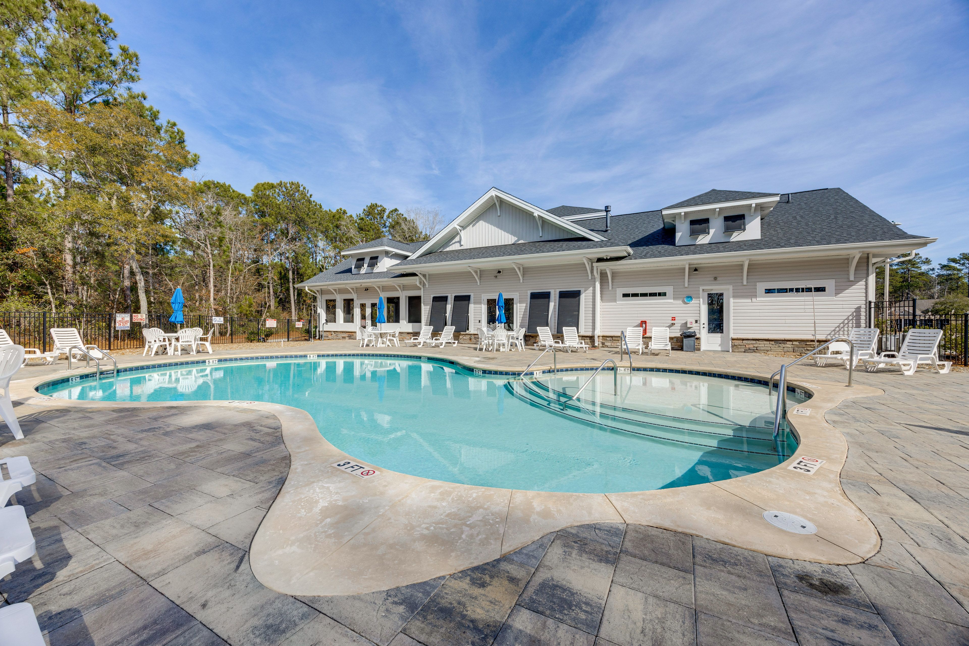 Cameron Woods Community Amenities