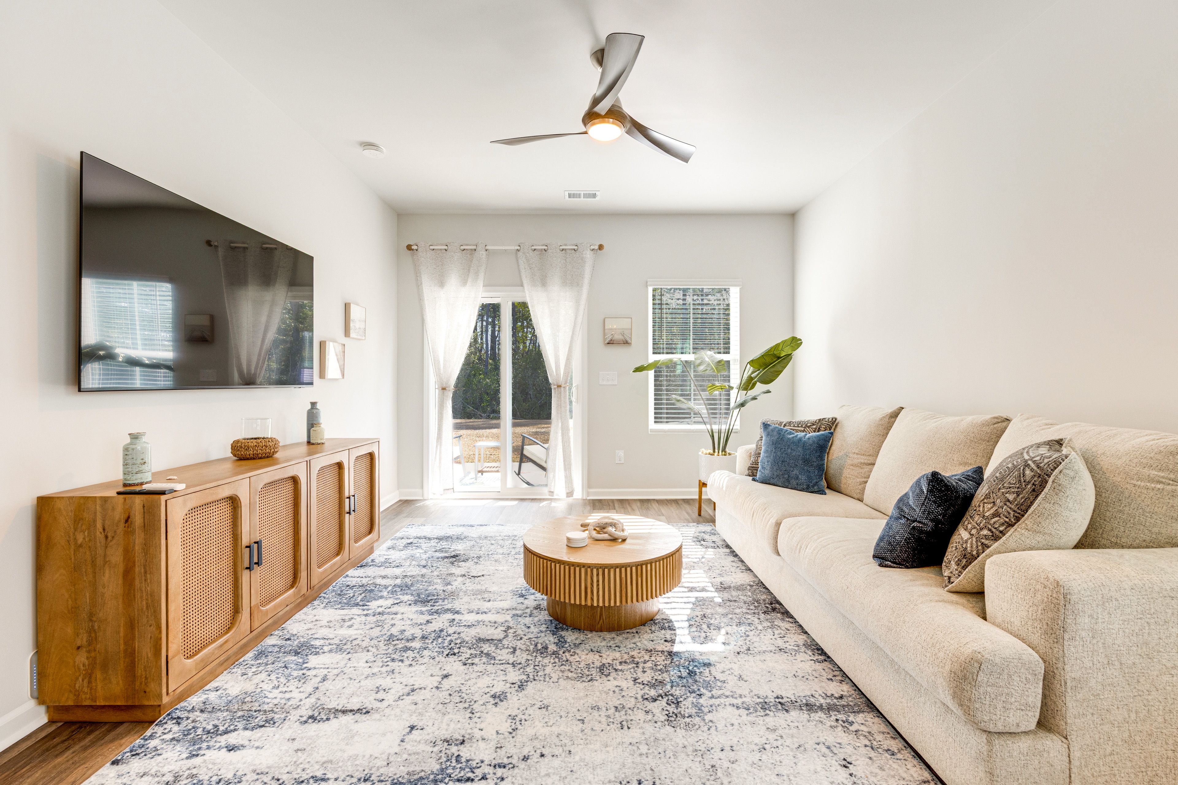 Living Room | 1st Floor | Central A/C & Heating | Free WiFi