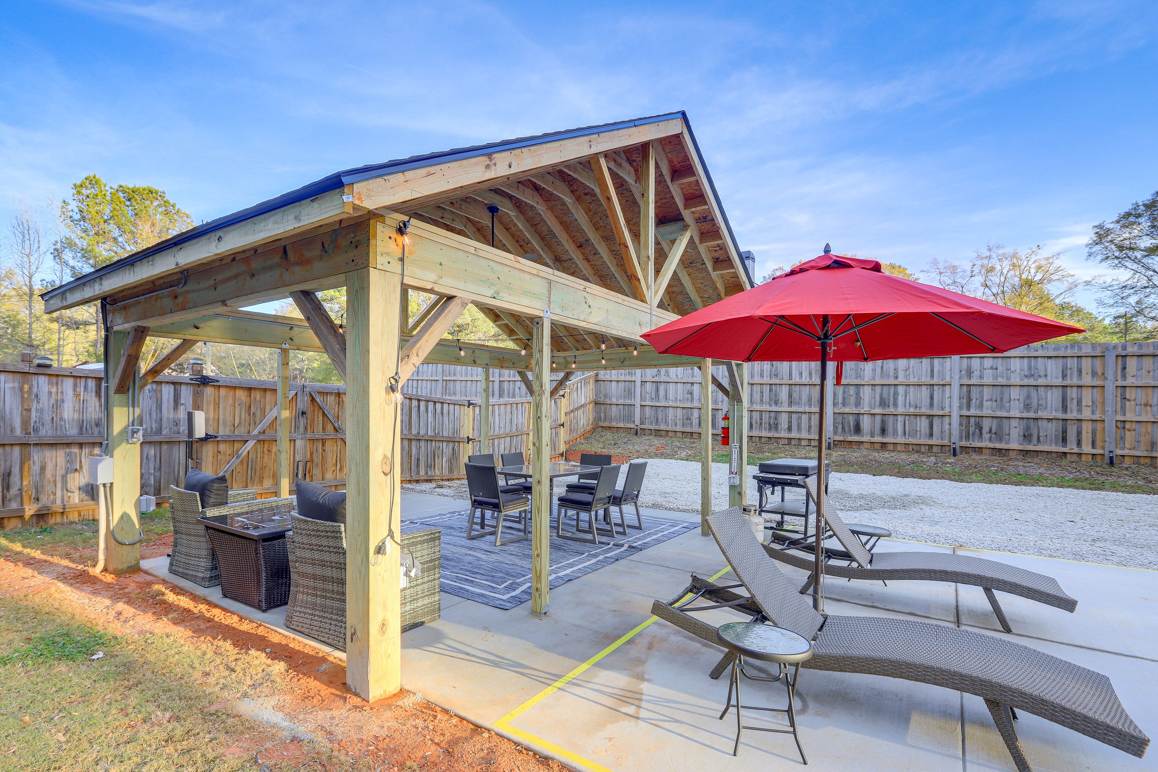 Gazebo | Gas Fire Pit | Dining Area | Gas Grill