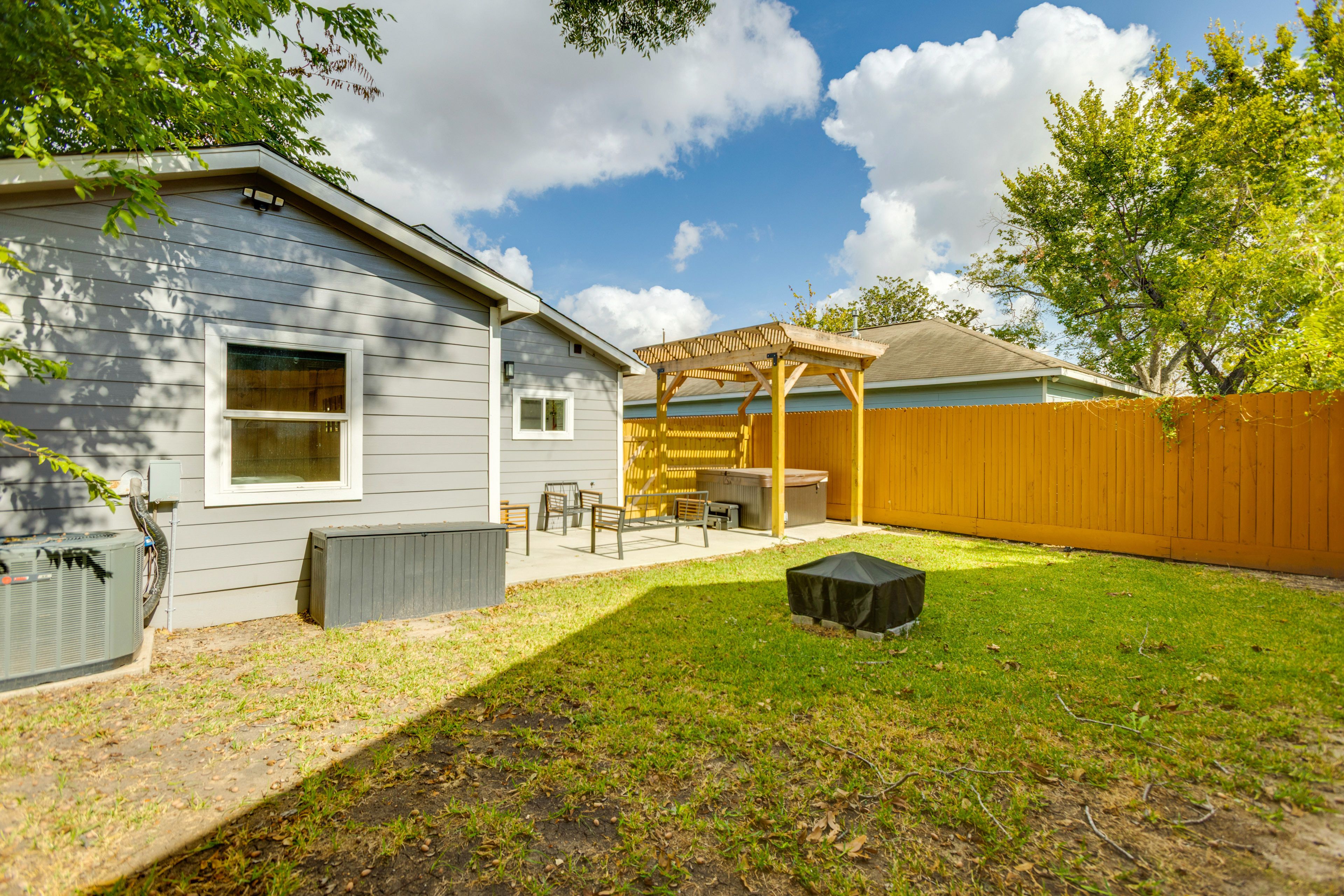 Backyard | Wood-Burning Fire Pit