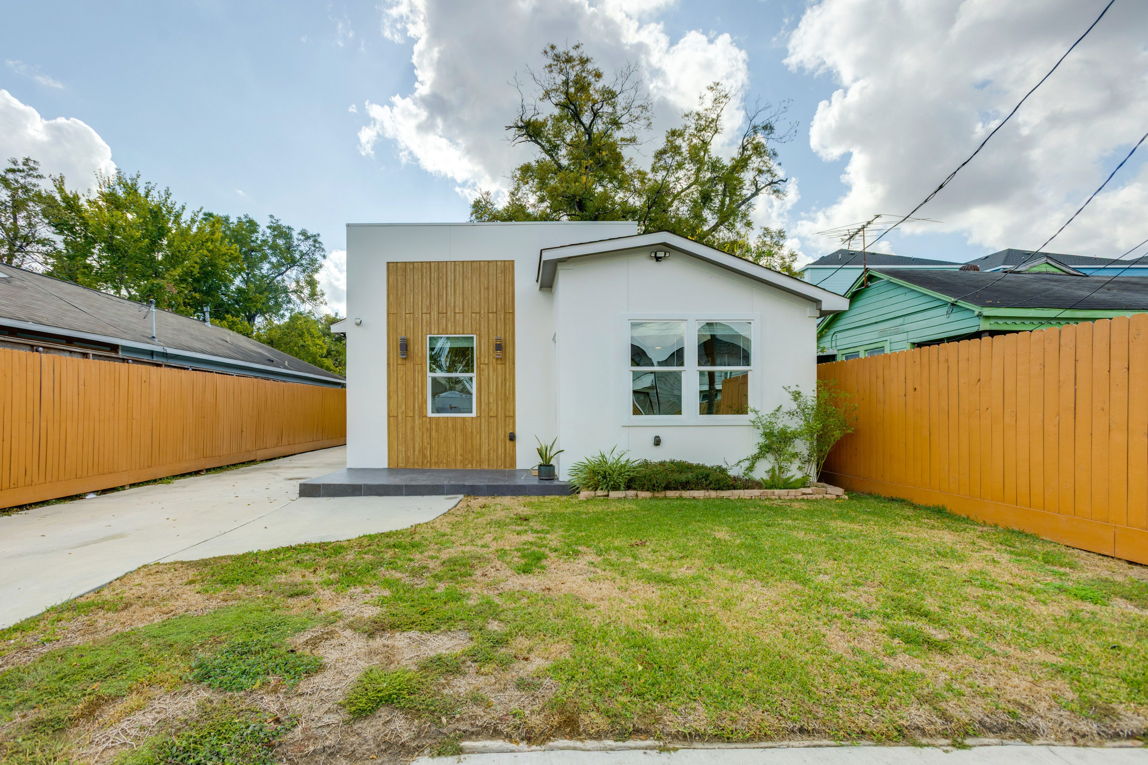 Property Exterior | Single-Story Home