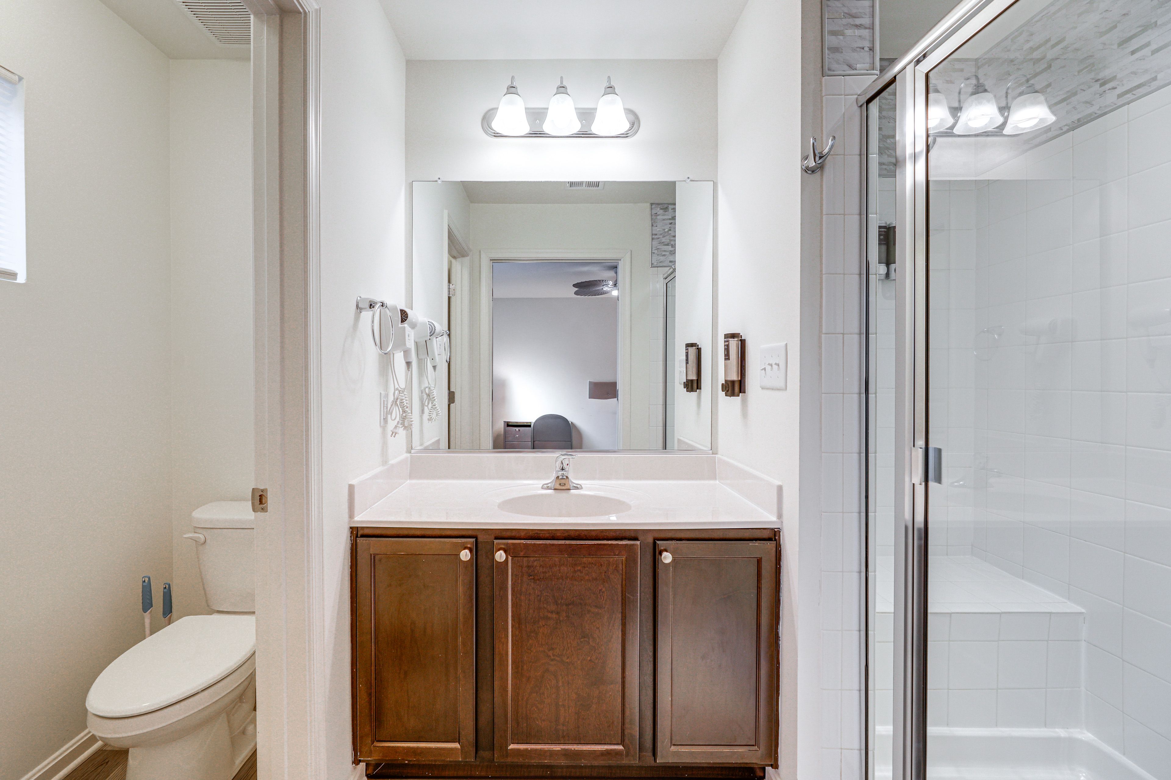 En-Suite Bathroom | 2nd Floor