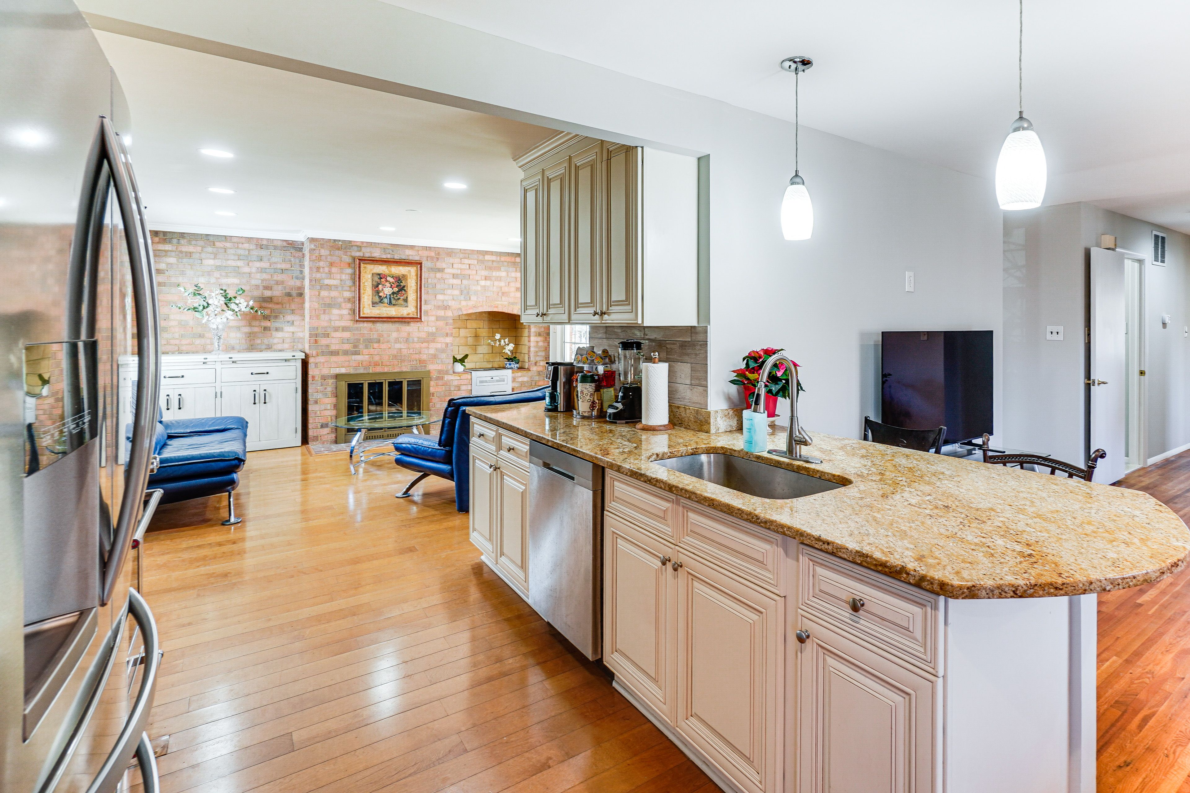 Kitchen | Cooking Basics | Combo Coffee Maker | Microwave | Stove/Oven