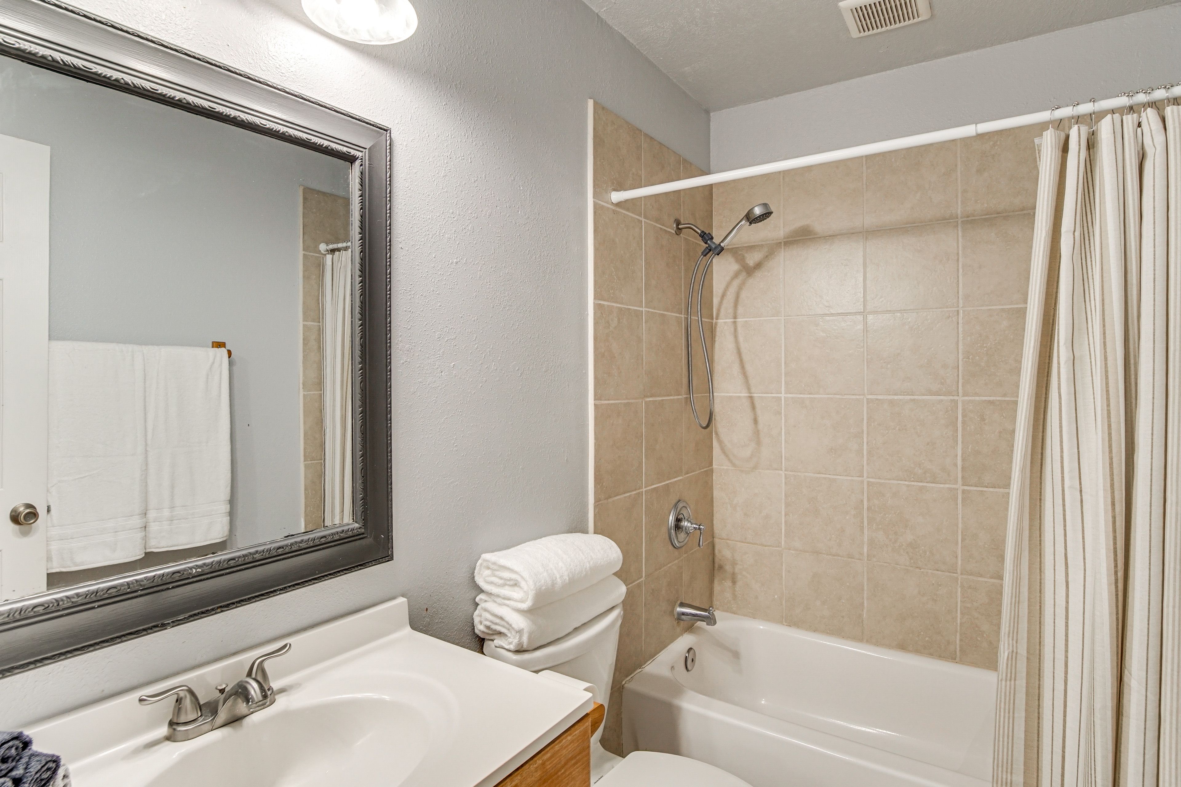 Full Bathroom | Basement