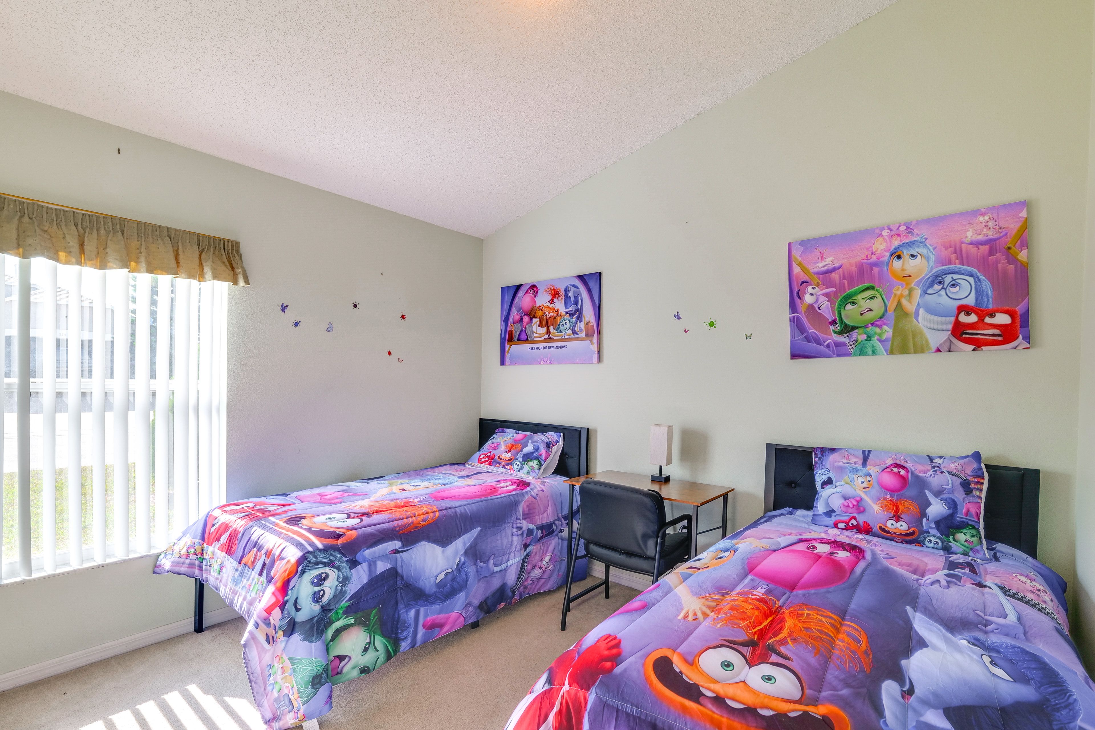 Bedroom 4 | 2 Twin Beds