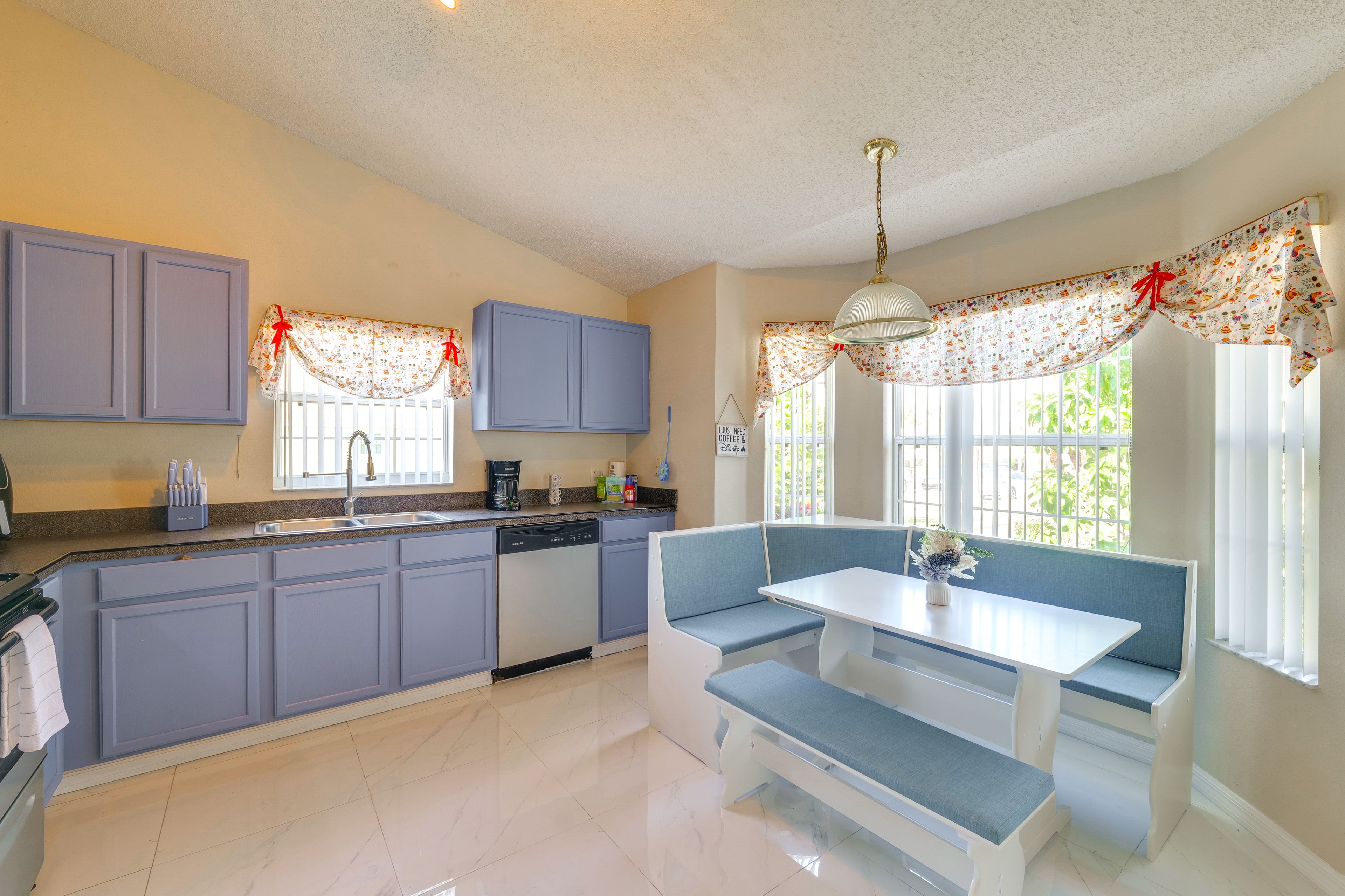 Kitchen | Cooking Basics | Additional Dining Table