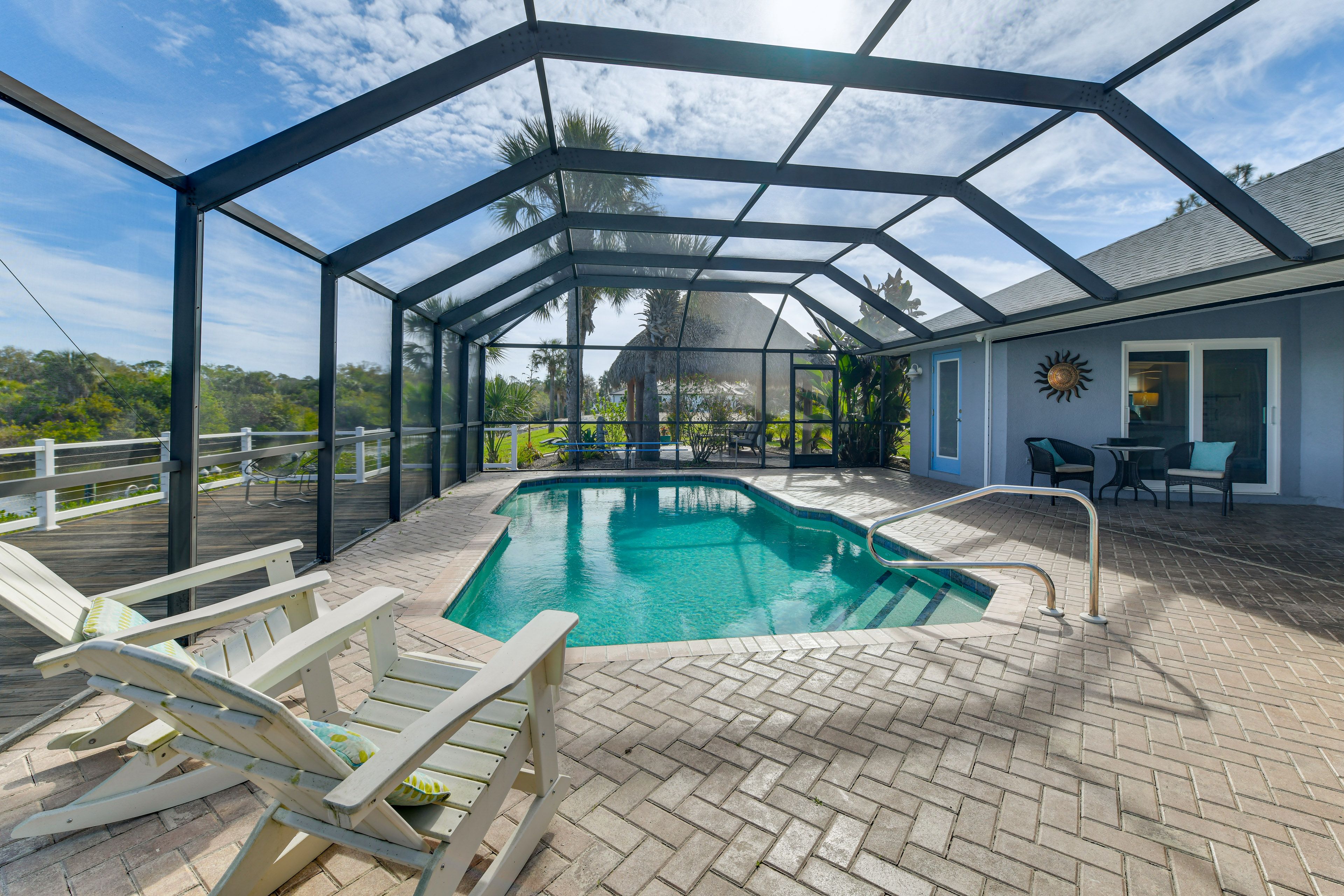 Lanai w/ Heated Pool
