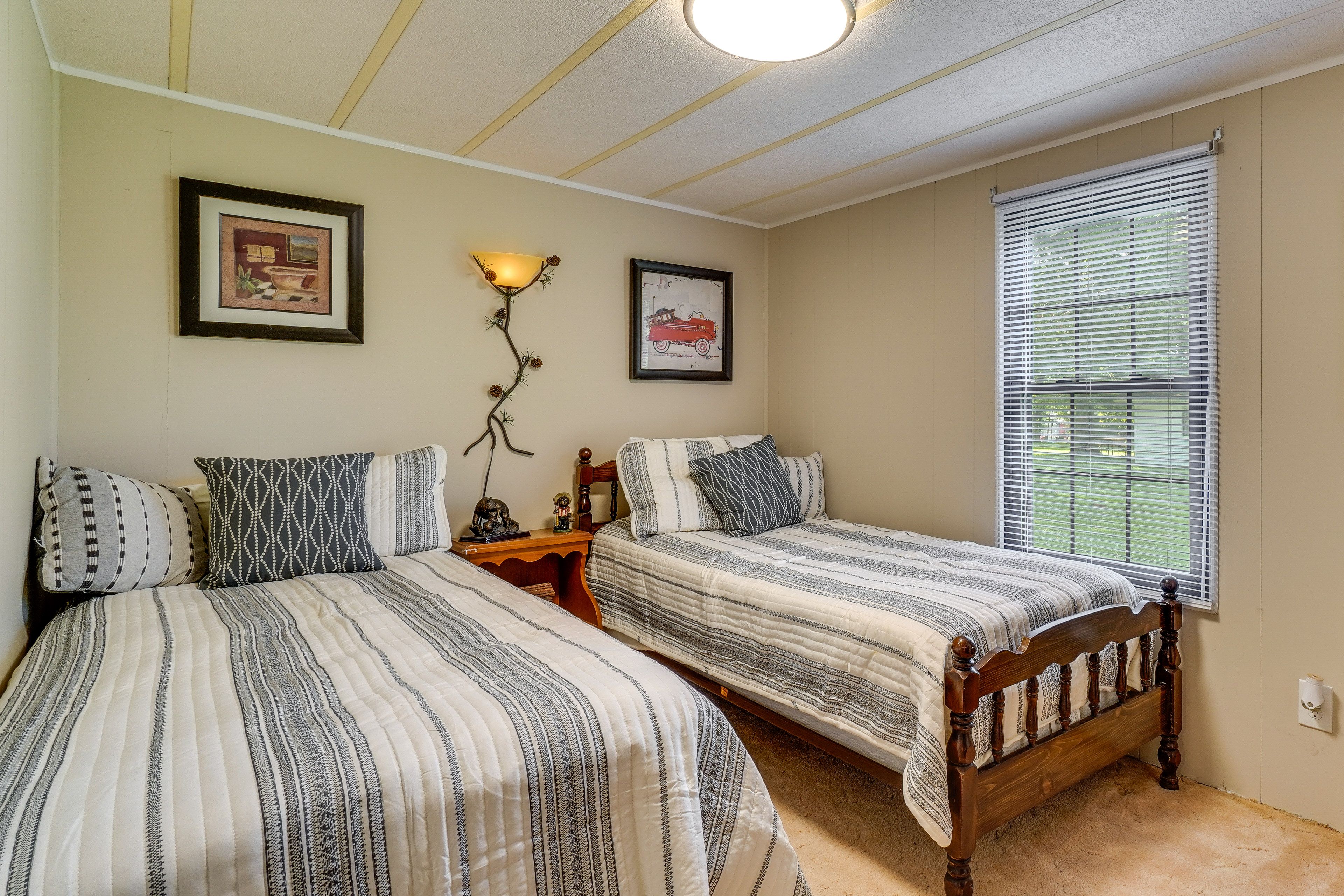 Bedroom 3 | 2 Twin Beds