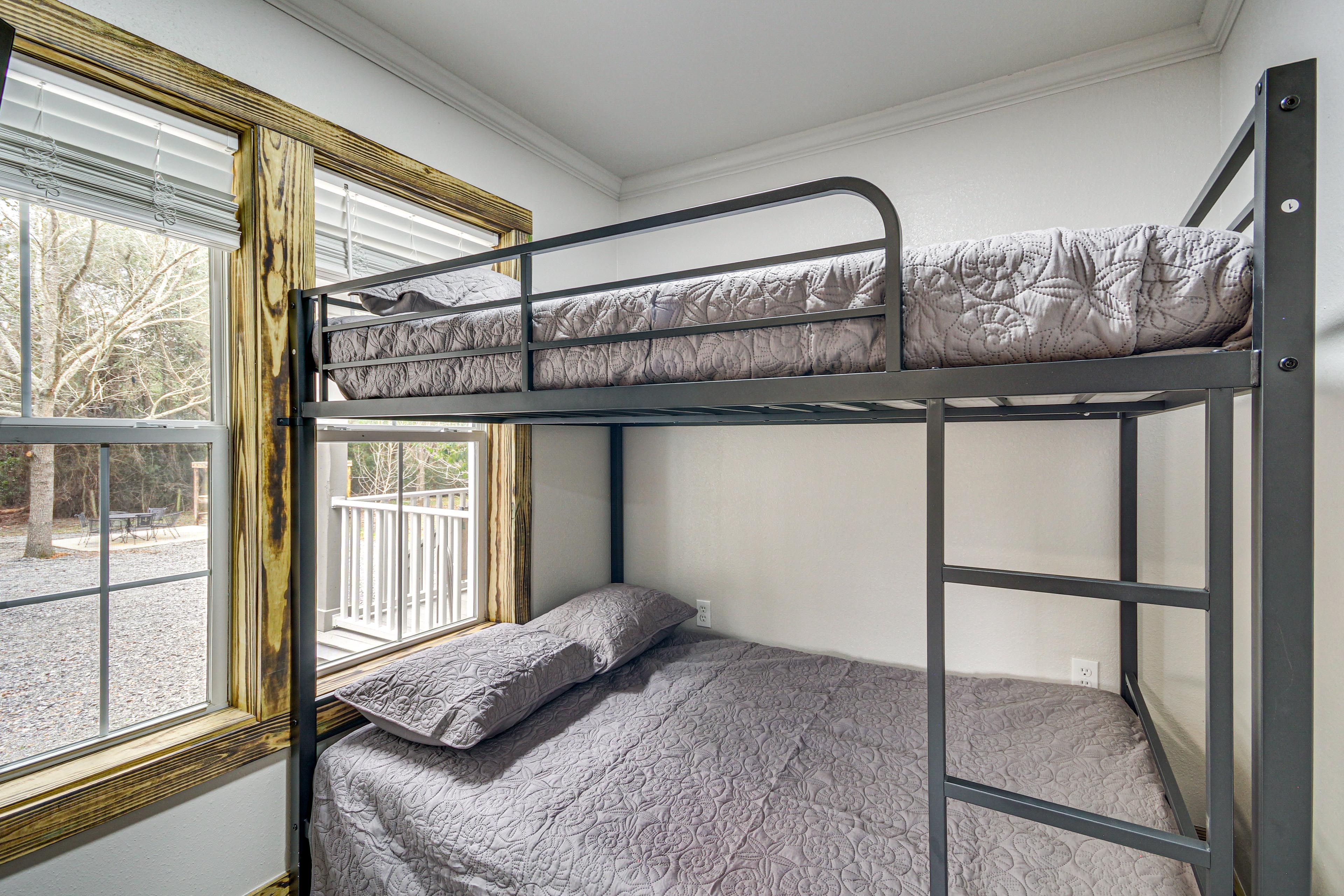 Bedroom 2 | Full Bunk Bed