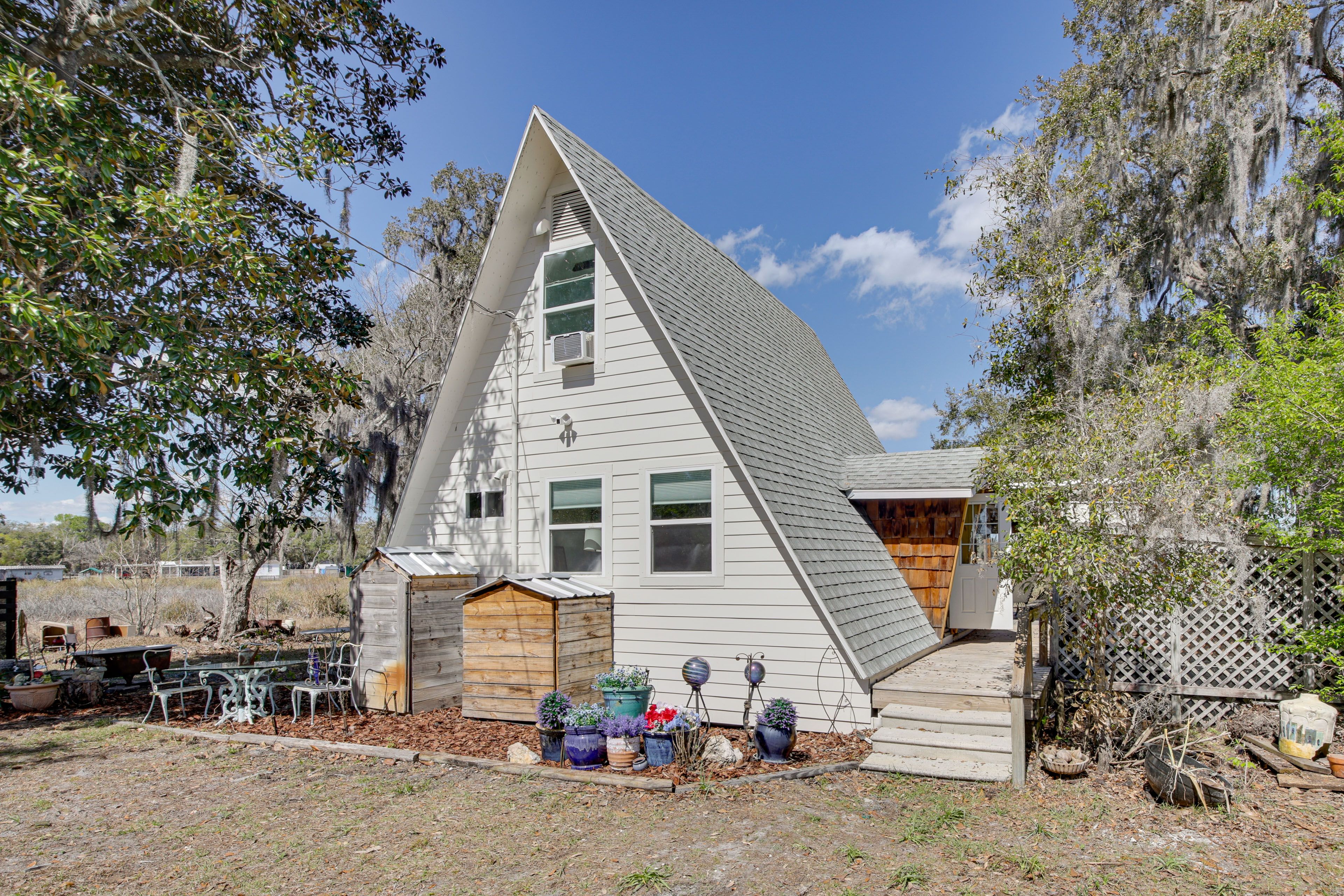 Driveway Parking | 1 Vehicle