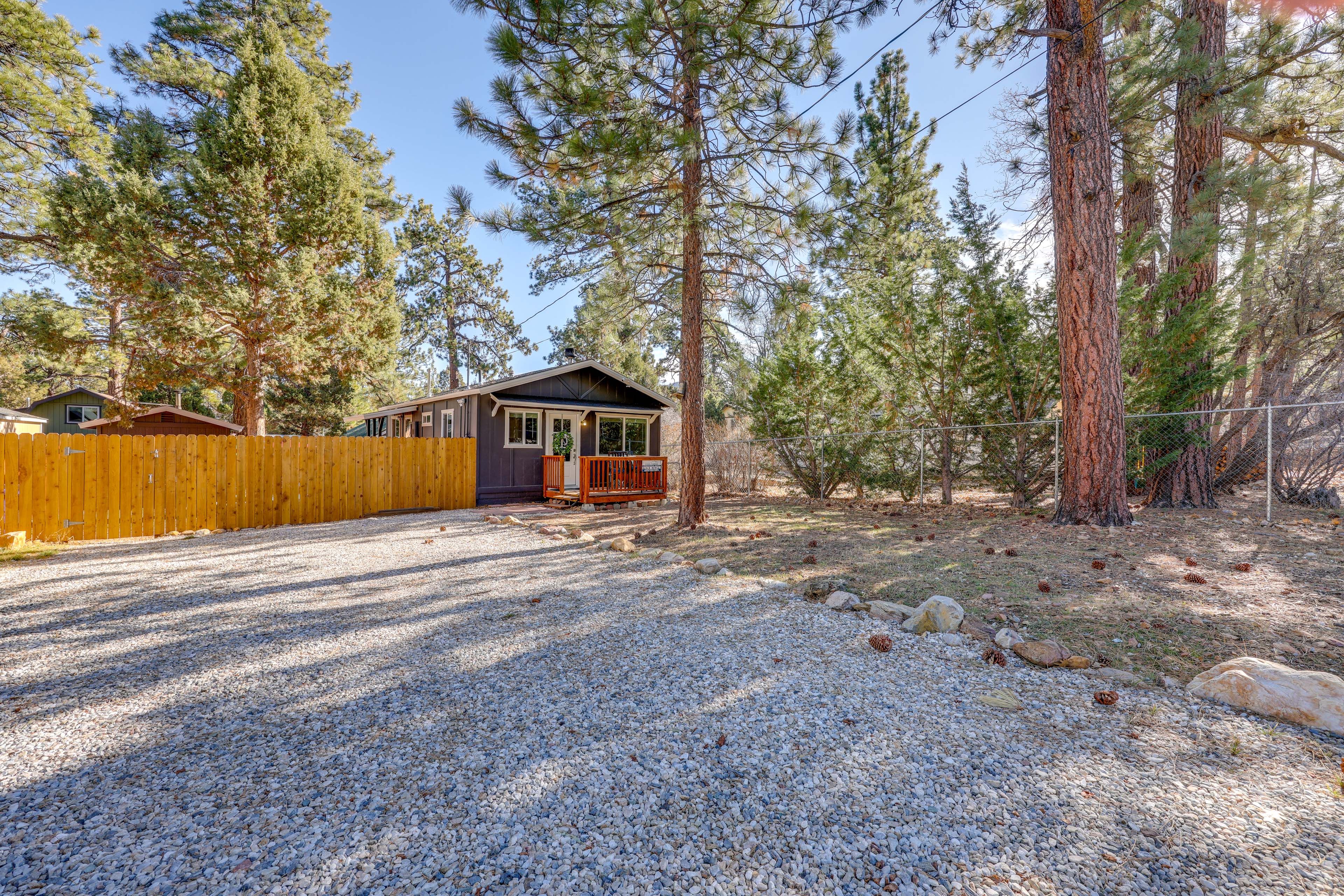 Parking | Driveway (4 Vehicles)