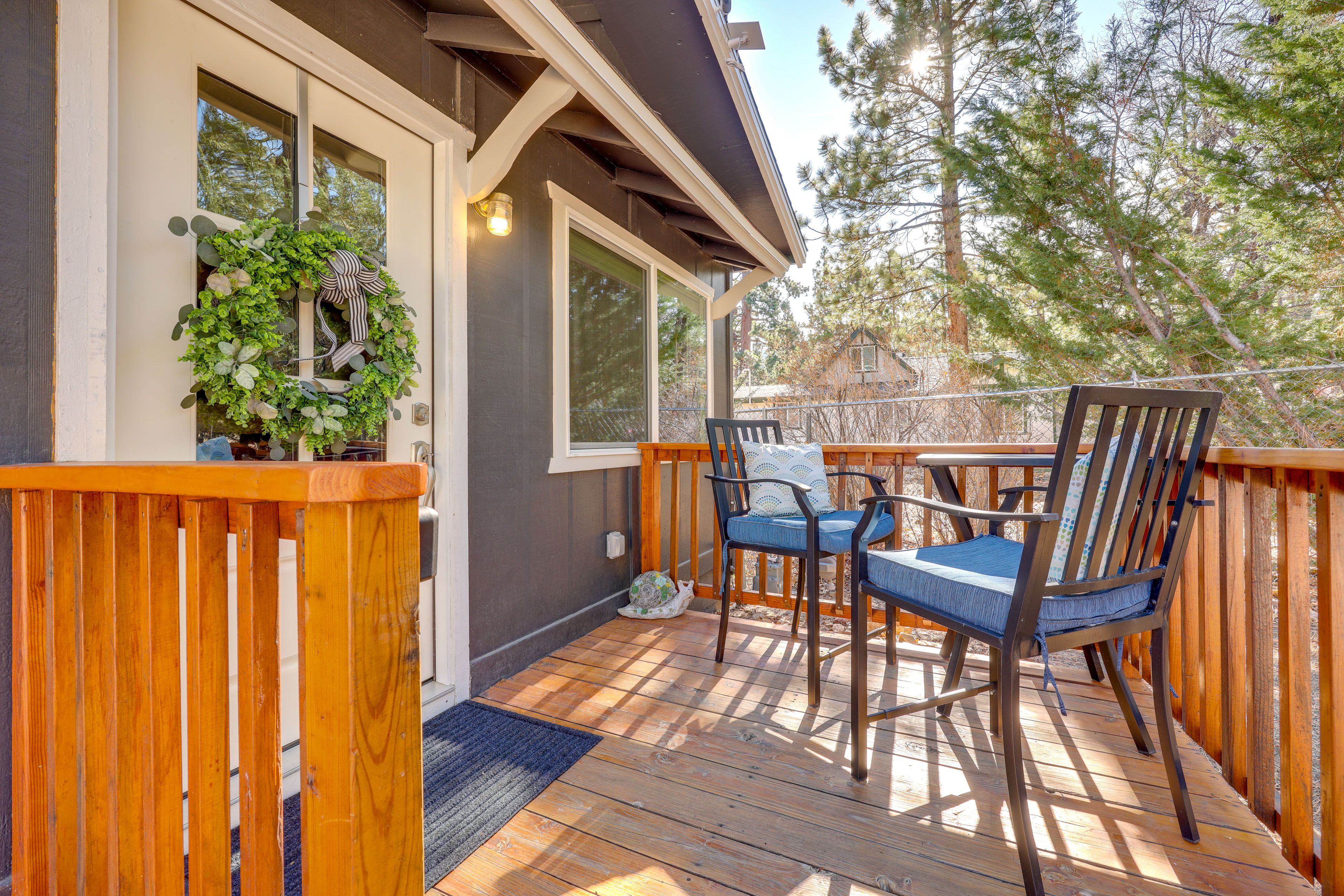 Front Deck | Main Entrance