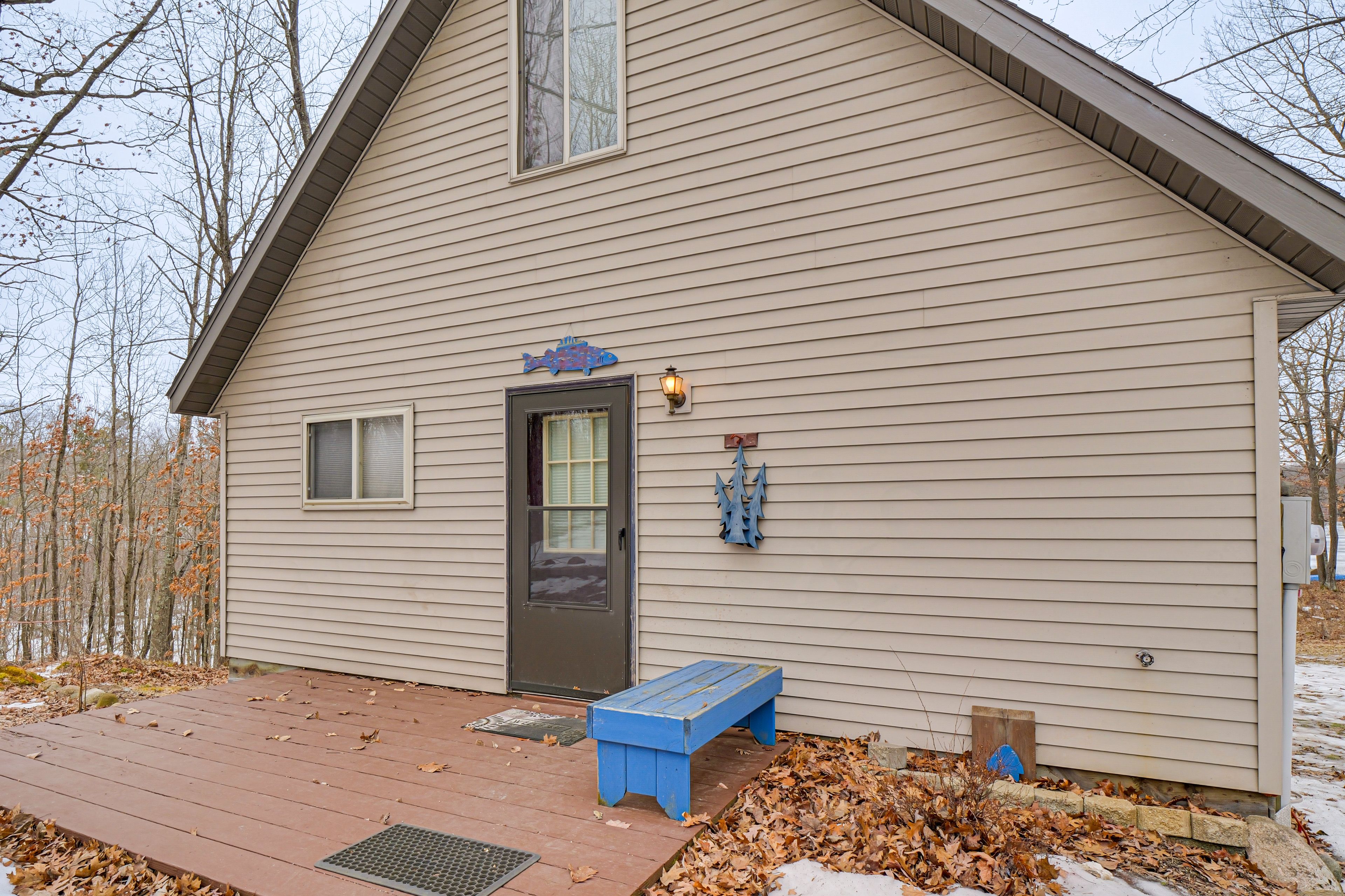 Exterior | Ample Driveway Parking Available