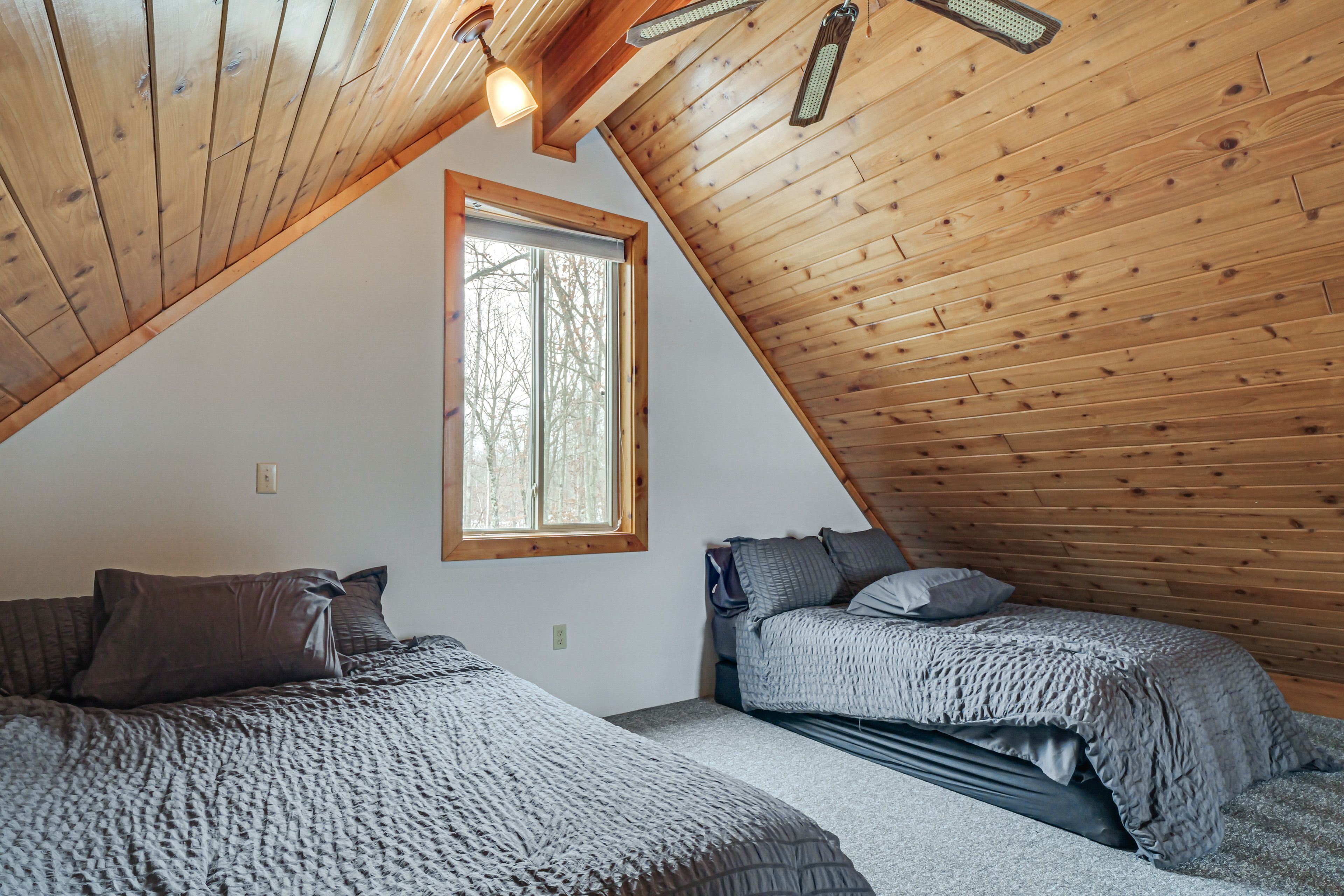 Bedroom 2 (Loft) | Queen Bed | Full Bed | 2nd Floor