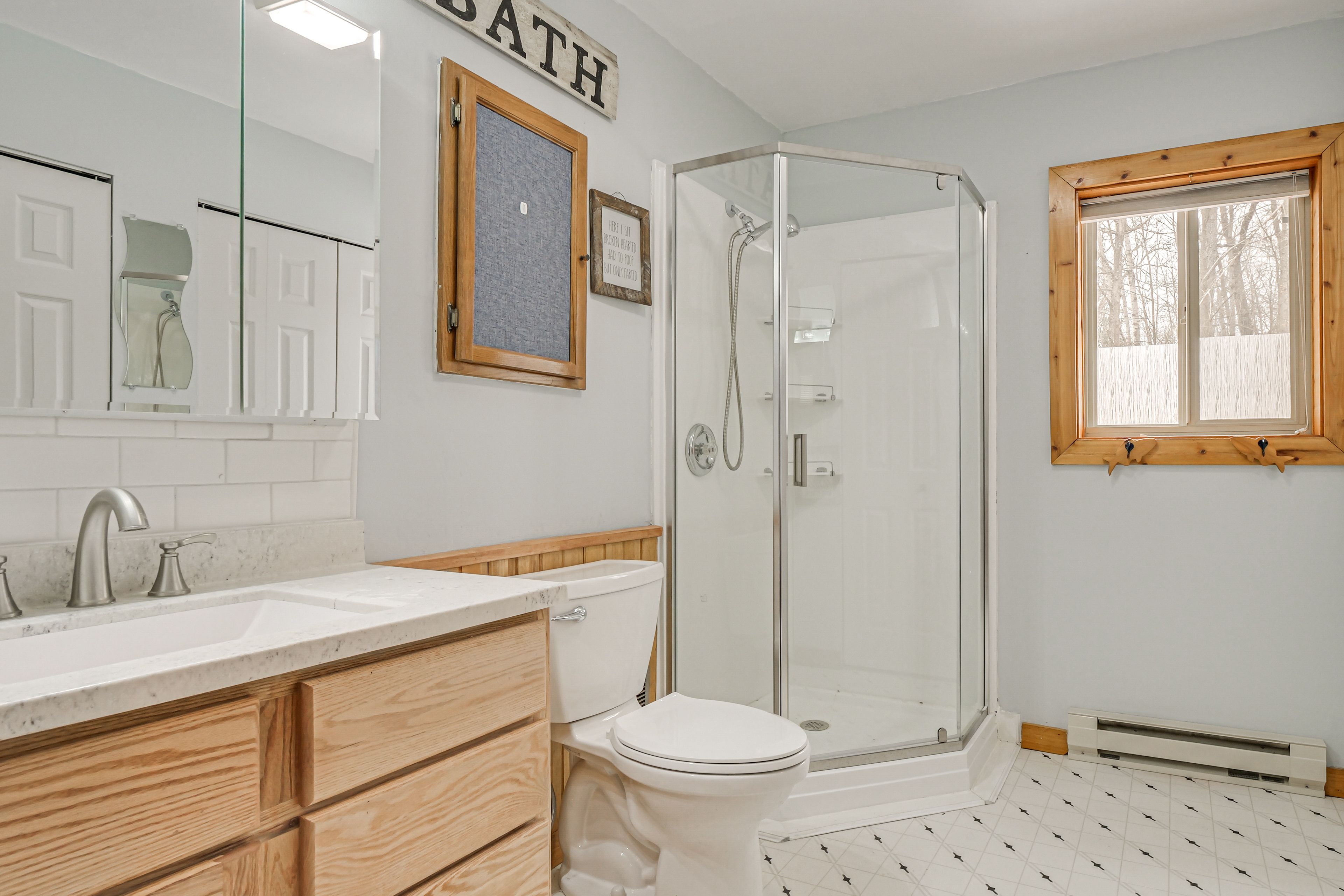 Full Bathroom | 1st Floor