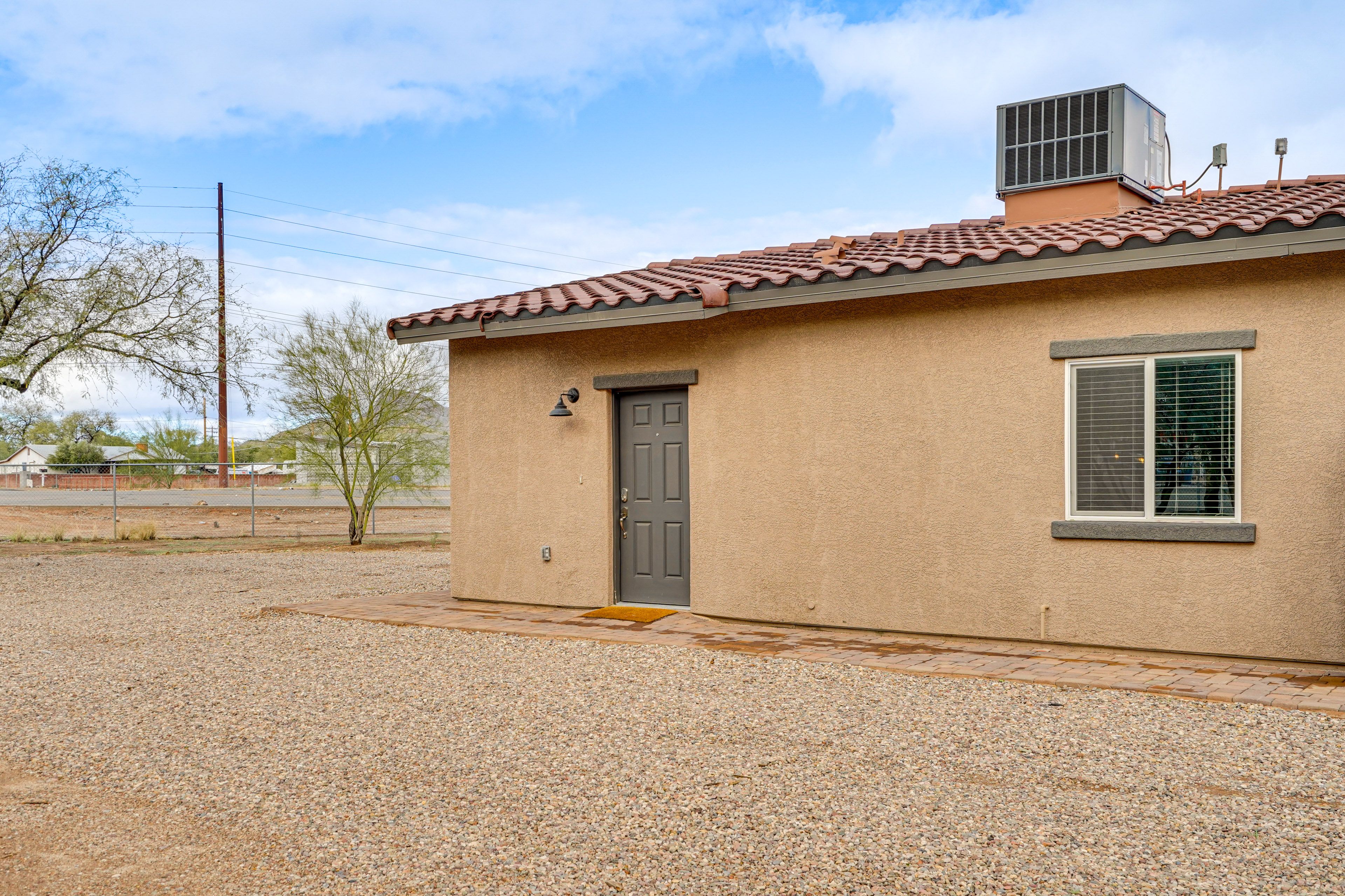 Home Exterior | Parking | Driveway (3 Vehicles)