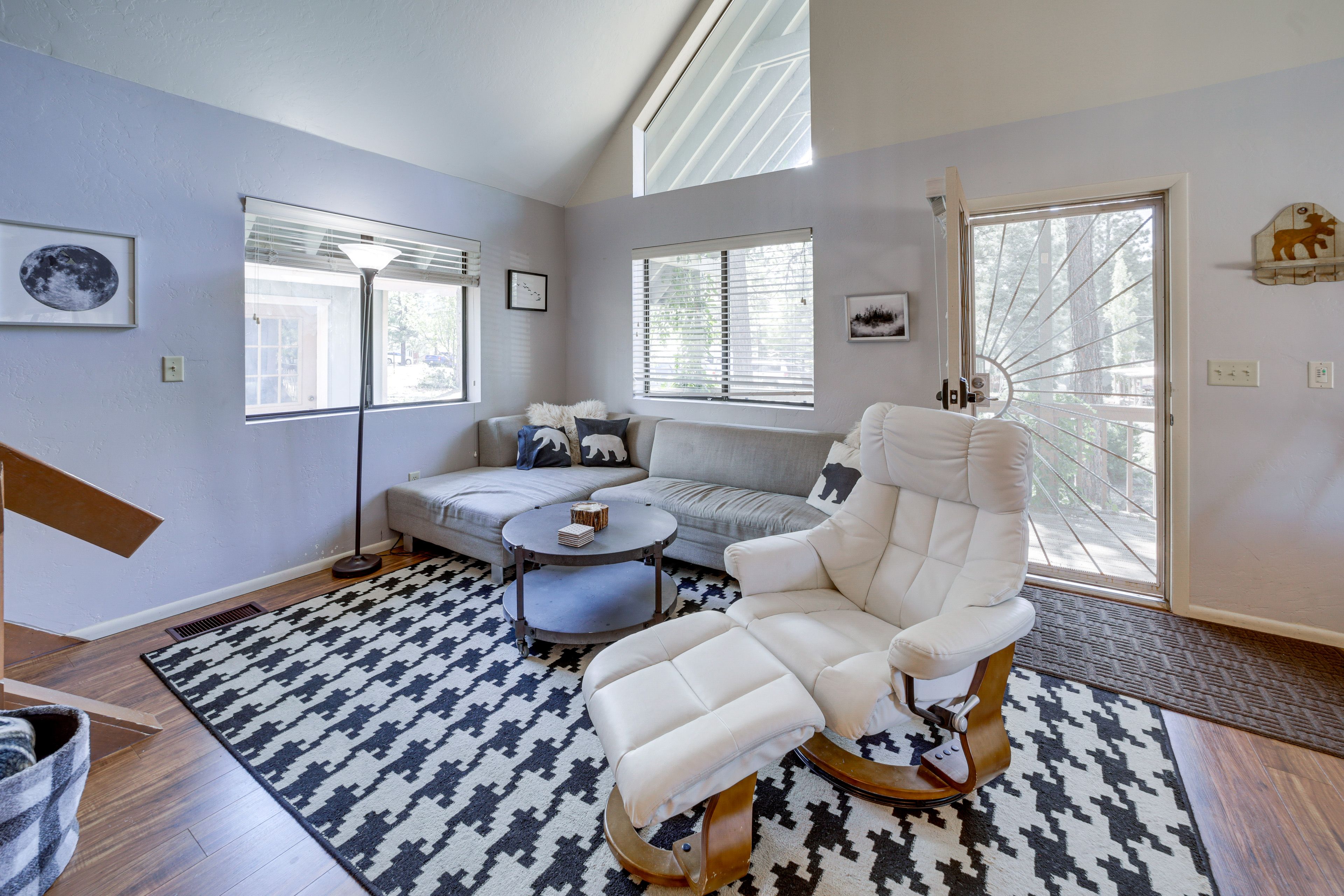 Living Room | Sleeper Sofa | 1st Floor