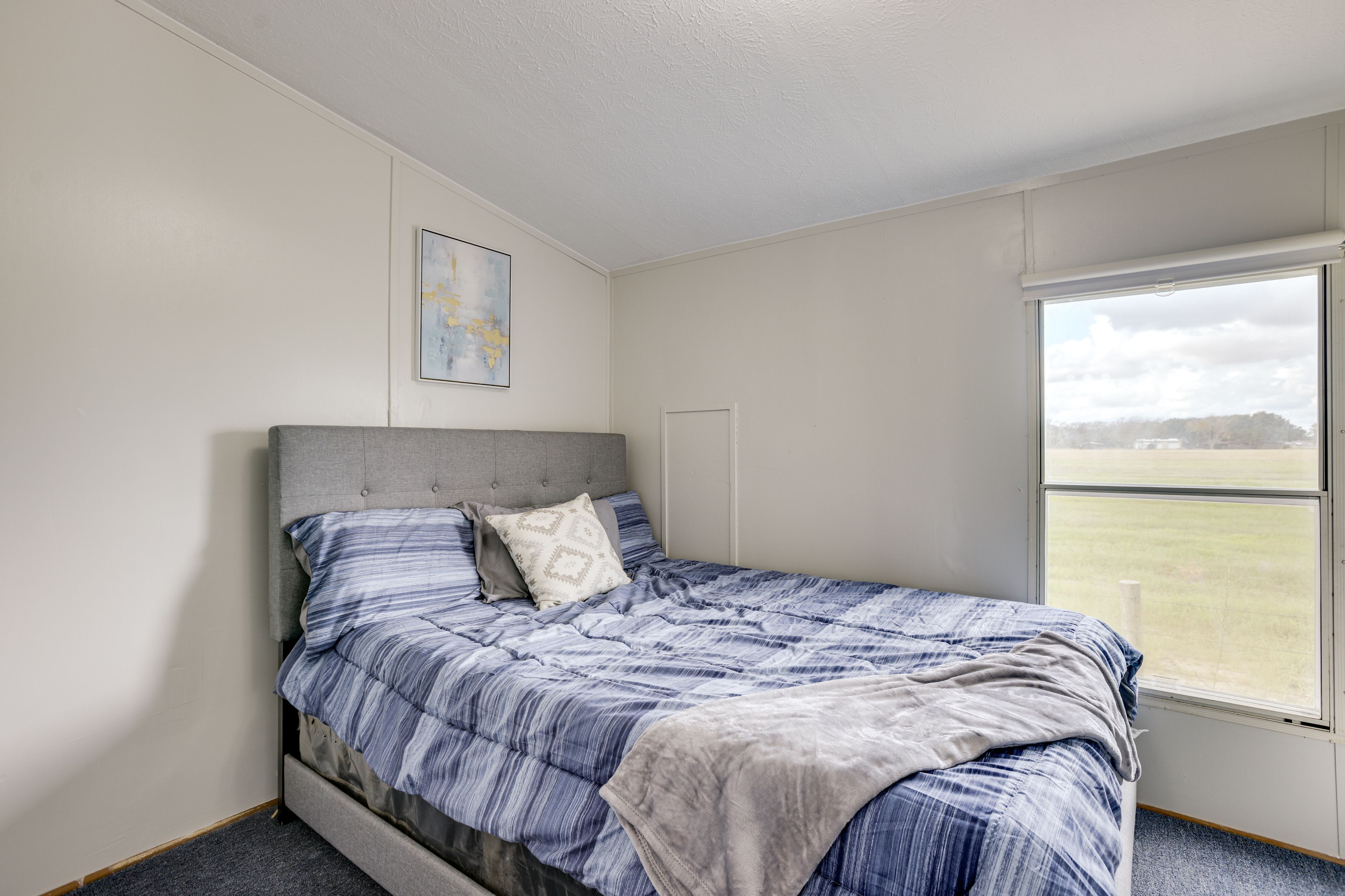 Bedroom 2 | Queen Bed