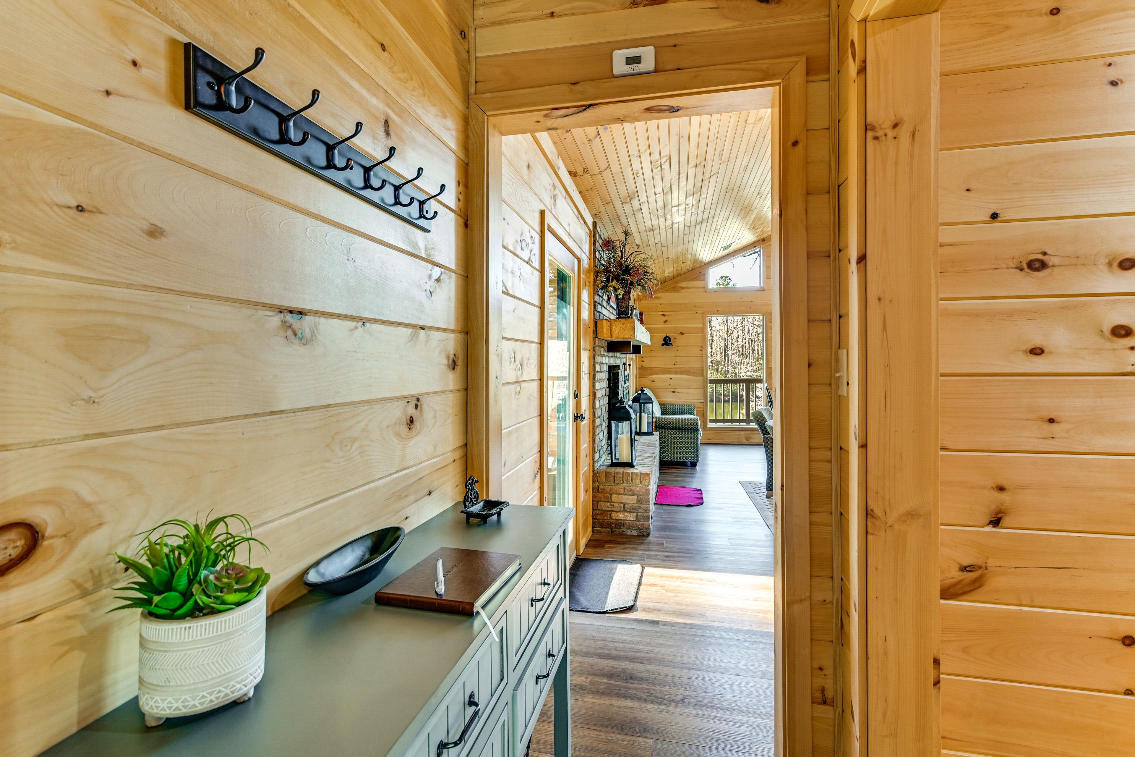 Entryway | Main Level